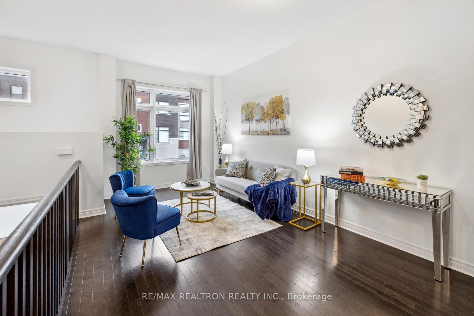 Photo 7 of 5 Laskin Drive, Vaughan, Patterson — HOMEH
