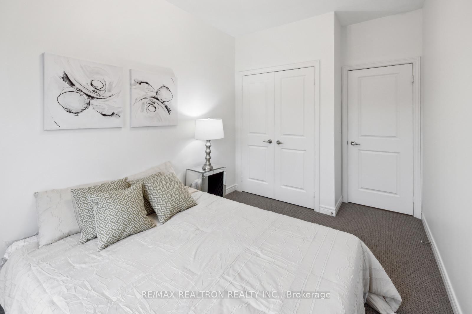 Photo 13 of 5 Laskin Drive, Vaughan, Patterson — HOMEH