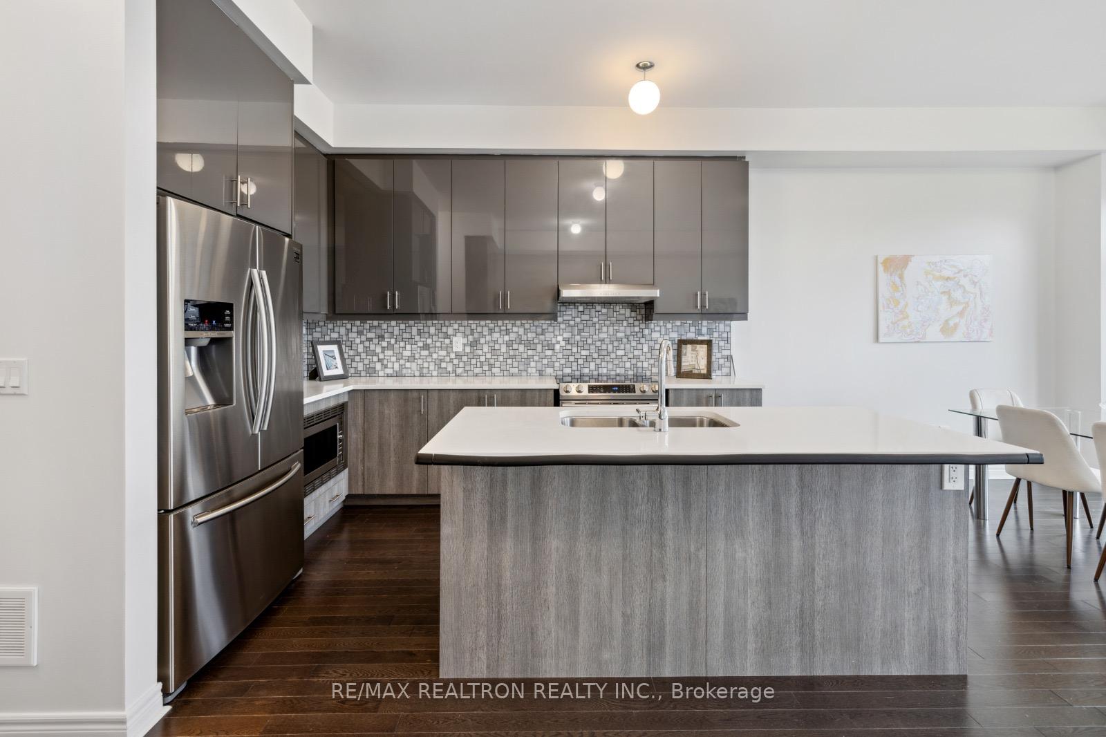 Photo 14 of 5 Laskin Drive, Vaughan, Patterson — HOMEH