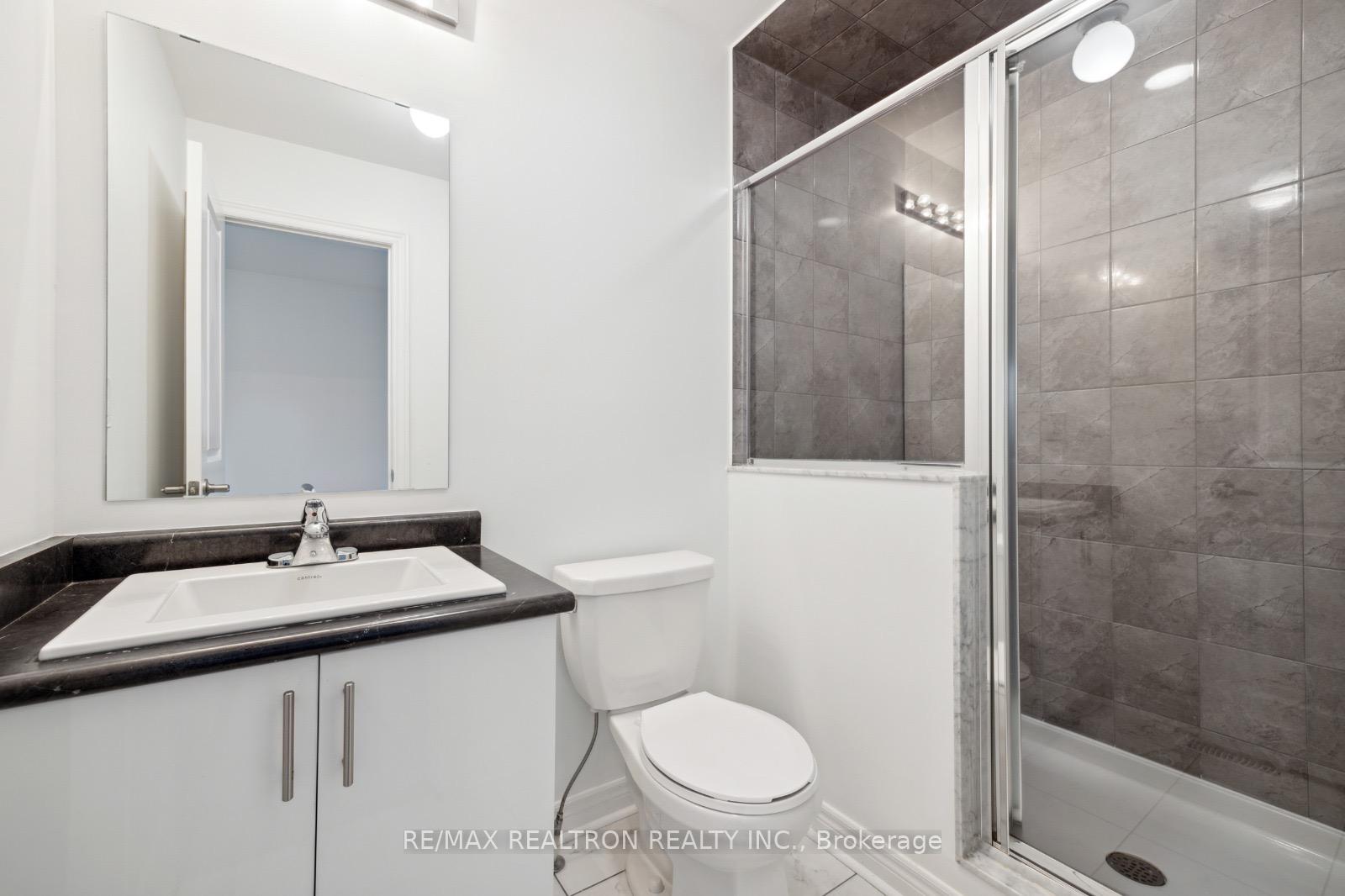 Photo 16 of 5 Laskin Drive, Vaughan, Patterson — HOMEH