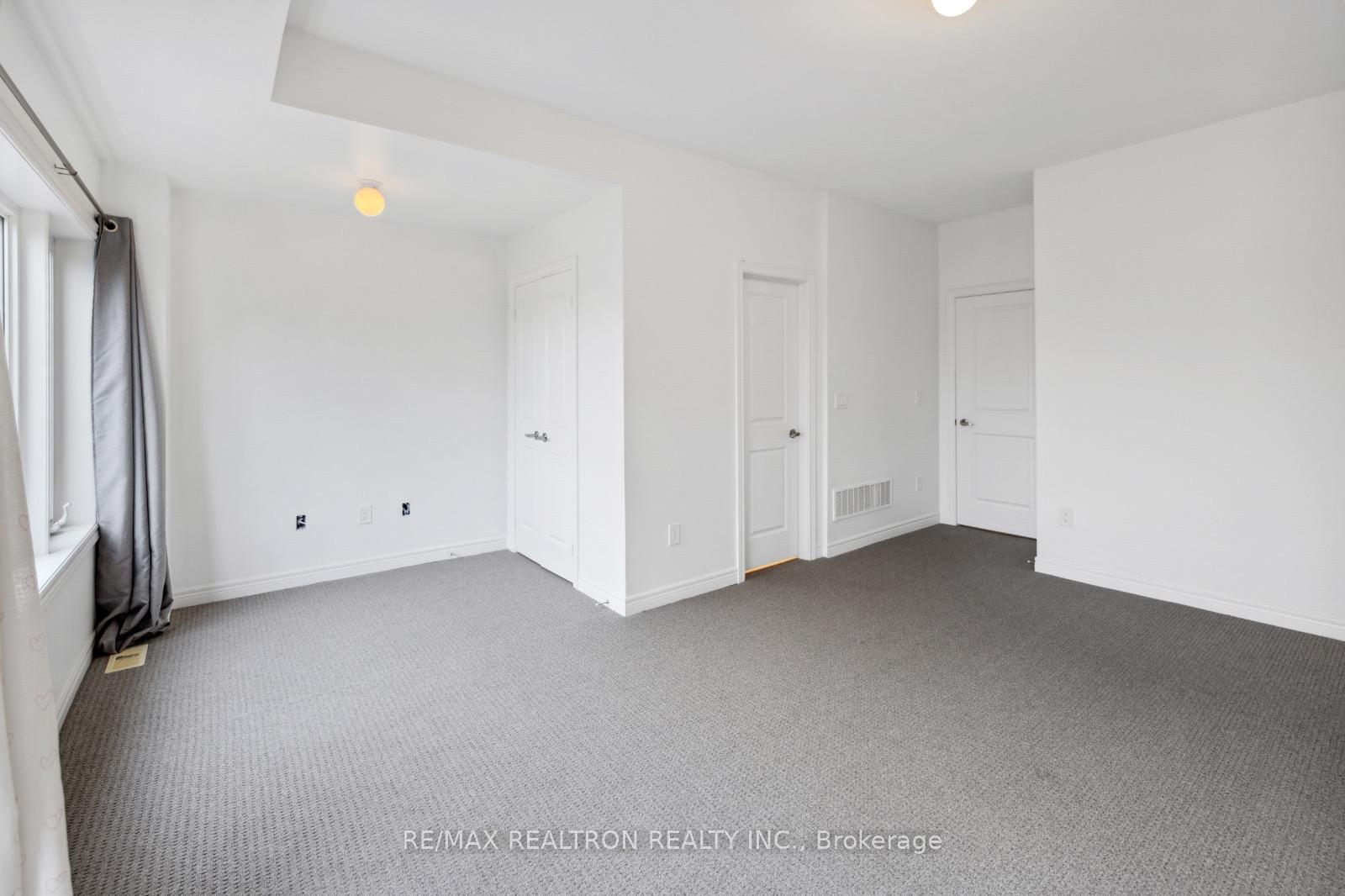 Photo 23 of 5 Laskin Drive, Vaughan, Patterson — HOMEH