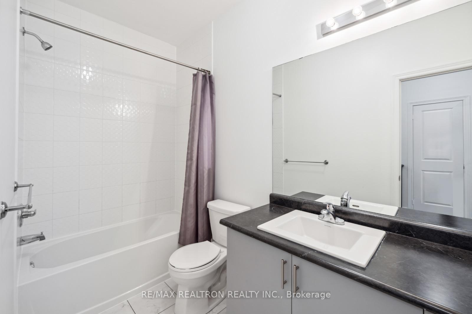 Photo 25 of 5 Laskin Drive, Vaughan, Patterson — HOMEH