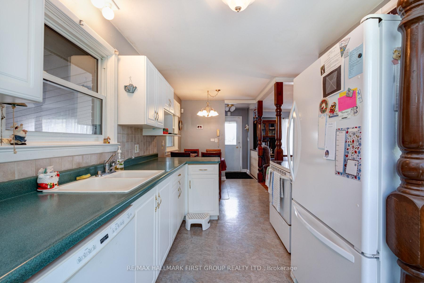 Photo 9 of 362 Marion Avenue, Oshawa, McLaughlin — HOMEH