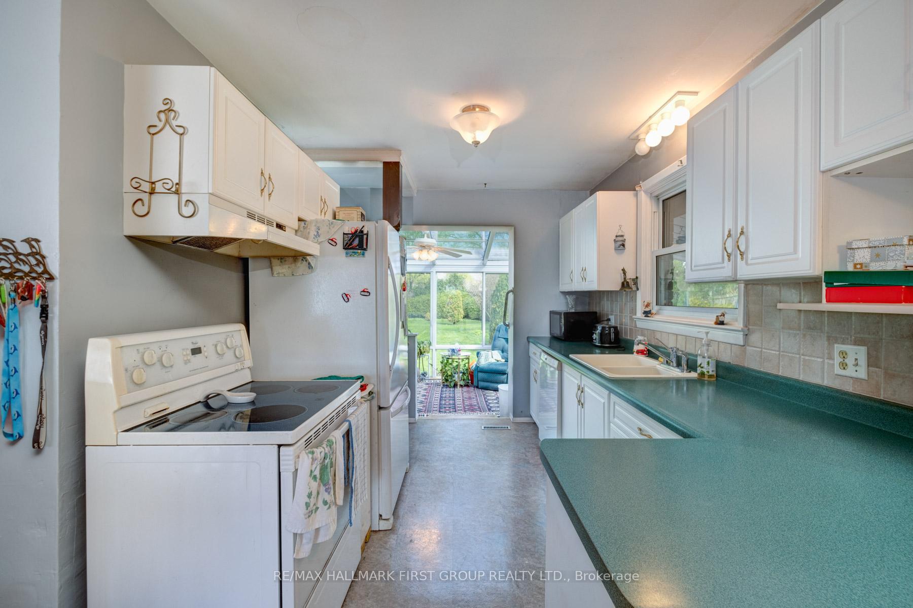 Photo 11 of 362 Marion Avenue, Oshawa, McLaughlin — HOMEH