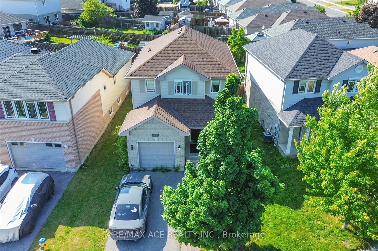 Photo 5 of 303 Spillsbury Drive, Peterborough, Otonabee Ward 1 — HOMEH