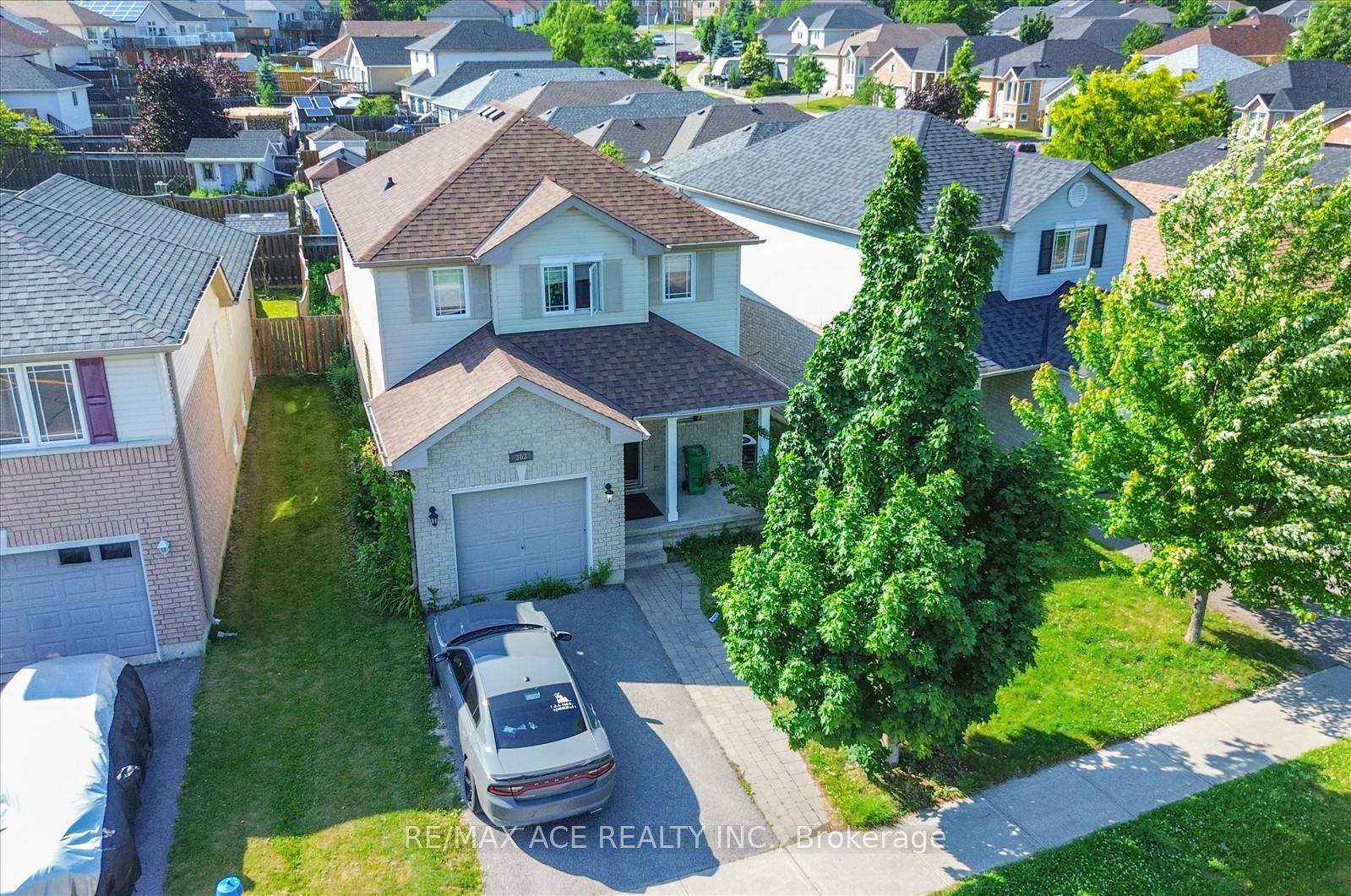 Photo 6 of 303 Spillsbury Drive, Peterborough, Otonabee Ward 1 — HOMEH