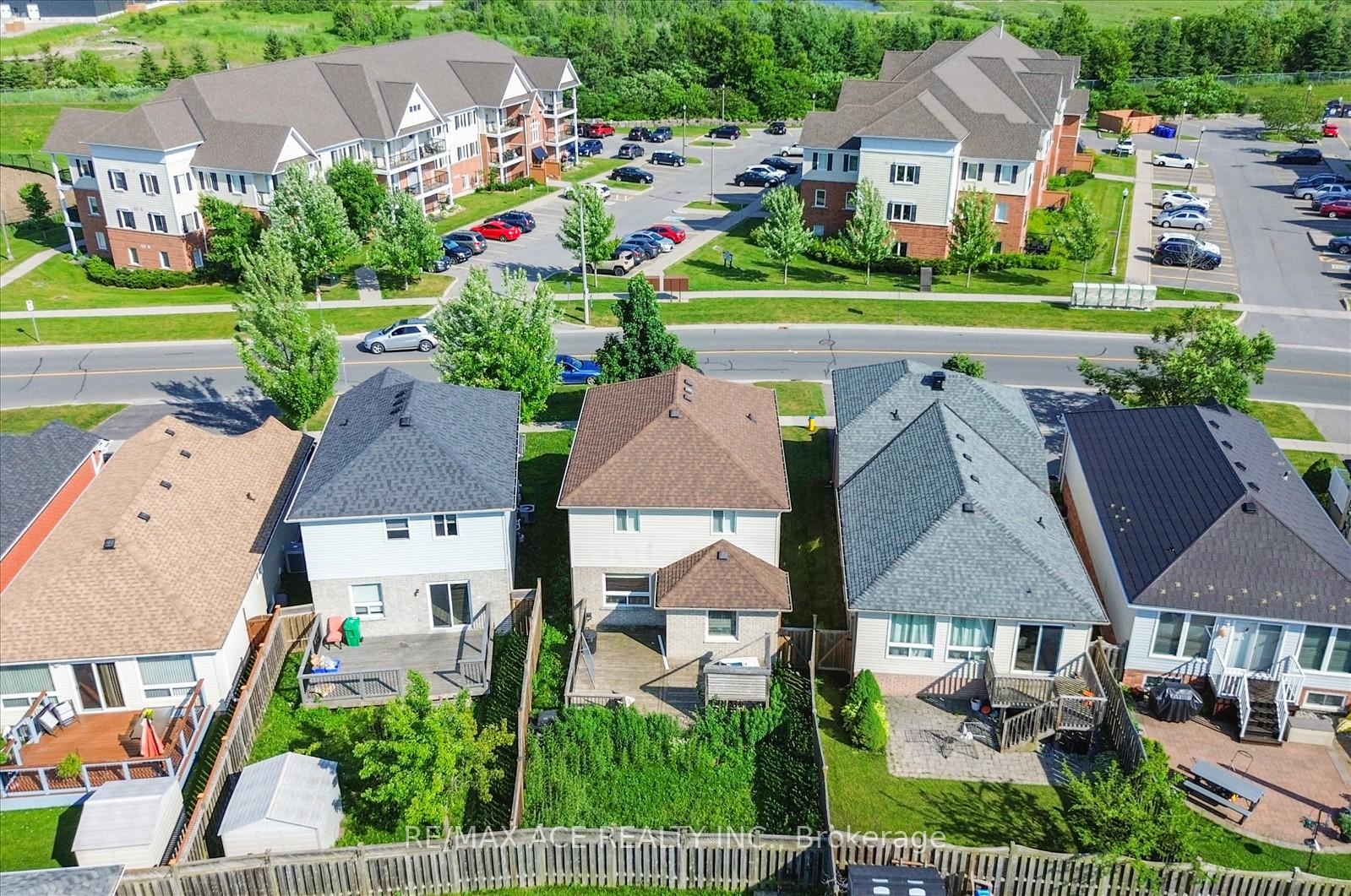 Photo 40 of 303 Spillsbury Drive, Peterborough, Otonabee Ward 1 — HOMEH