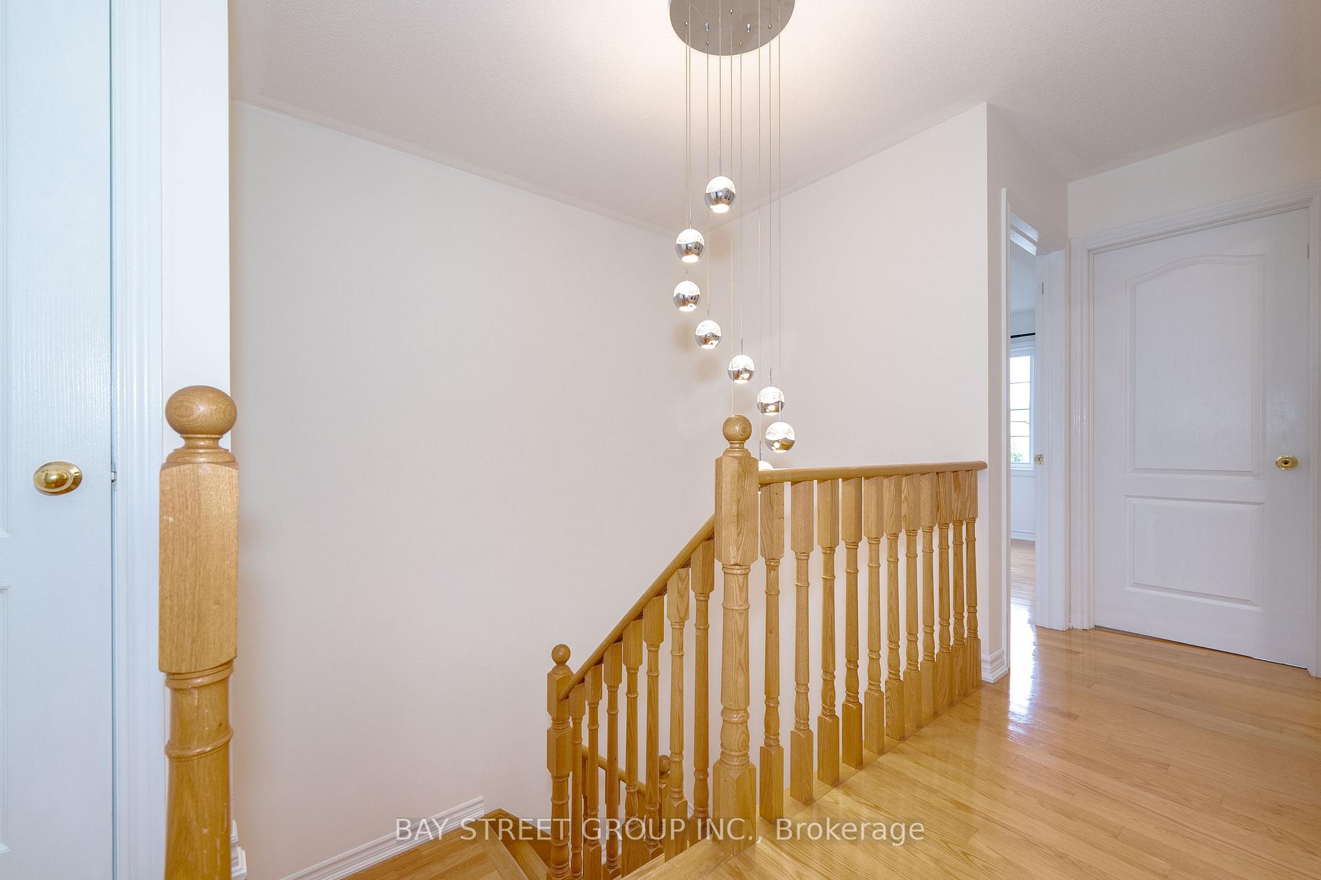 Photo 24 of 243 Zokol Drive, Aurora, Bayview Northeast — HOMEH