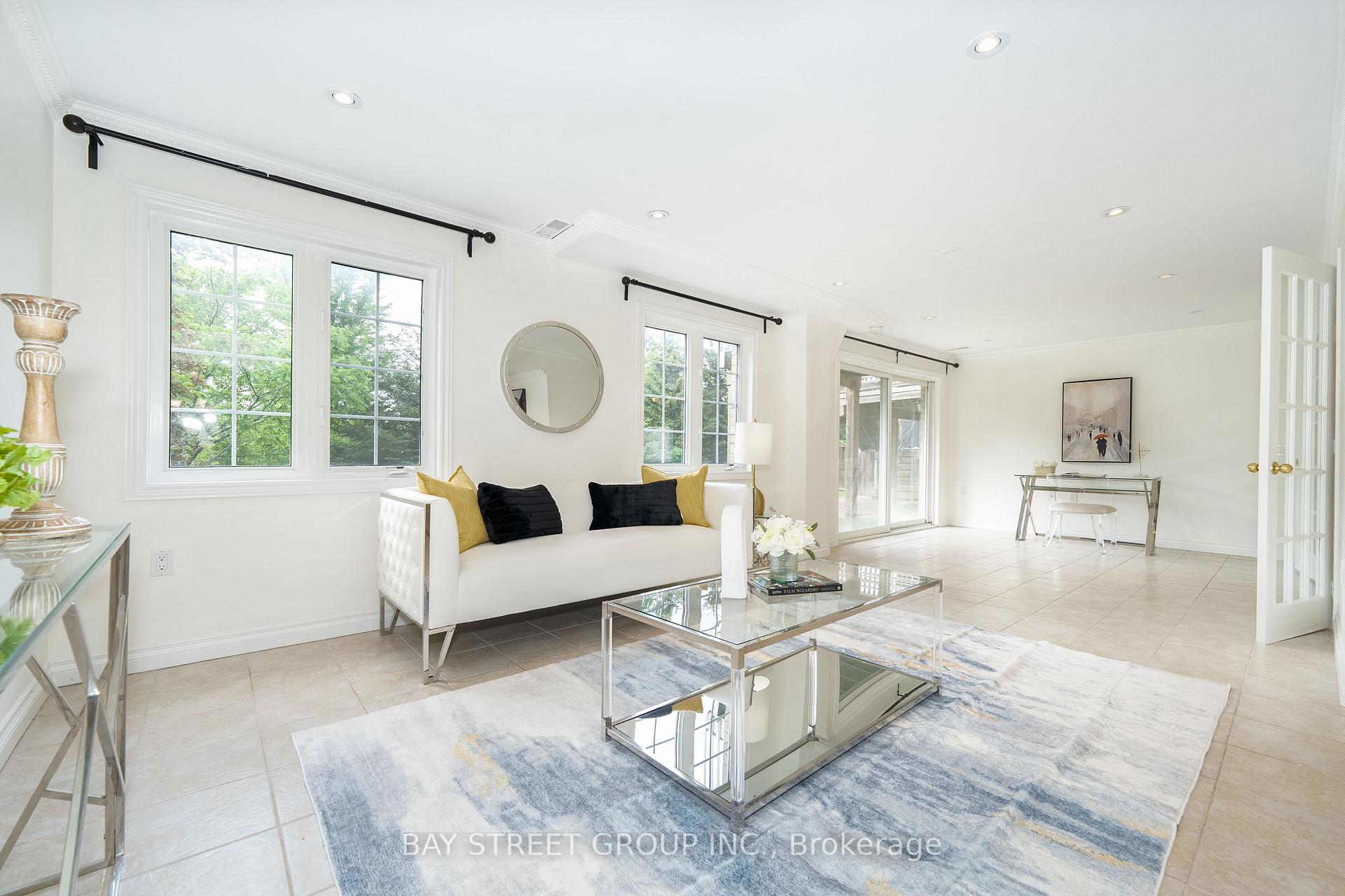Photo 39 of 243 Zokol Drive, Aurora, Bayview Northeast — HOMEH