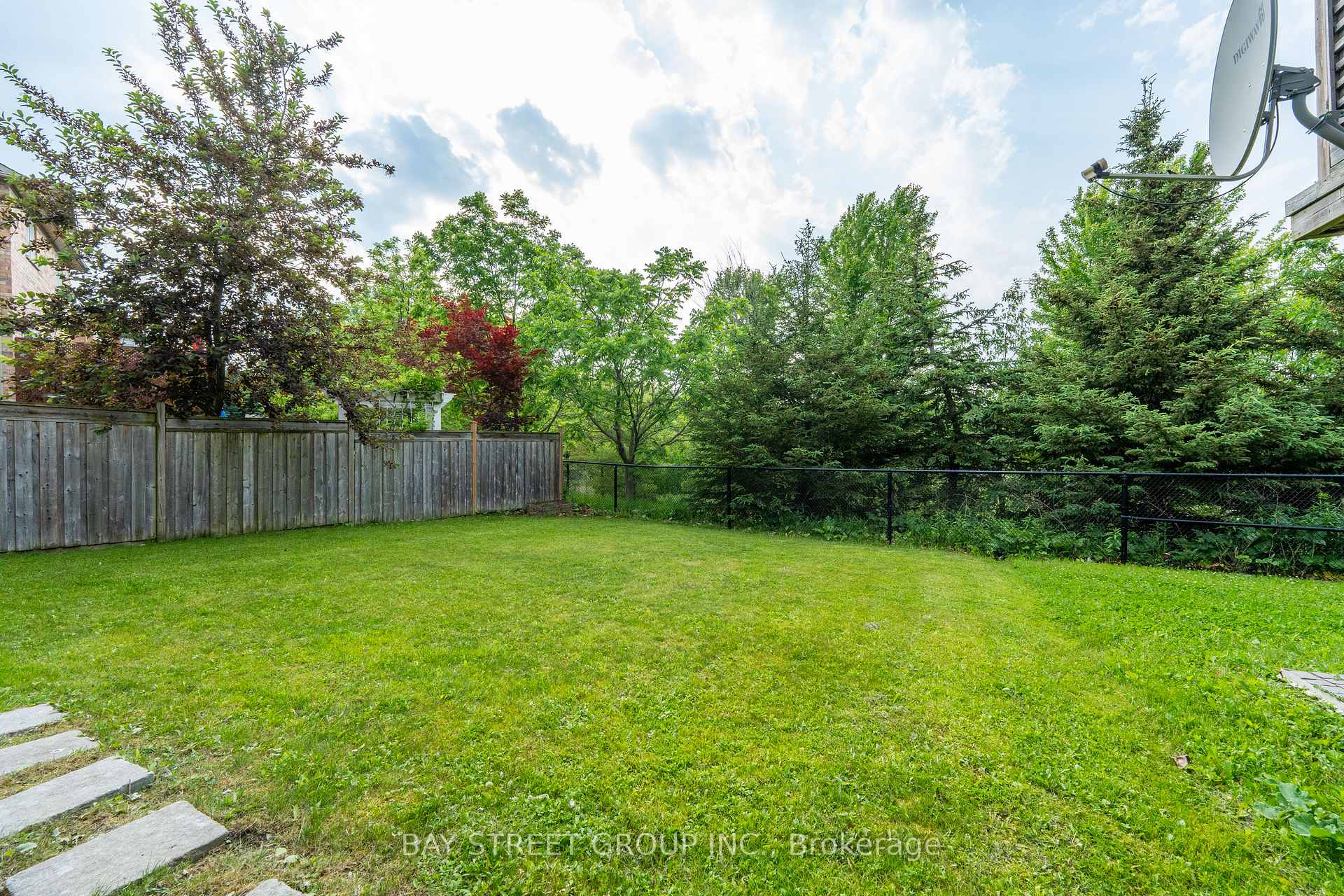 Photo 47 of 243 Zokol Drive, Aurora, Bayview Northeast — HOMEH
