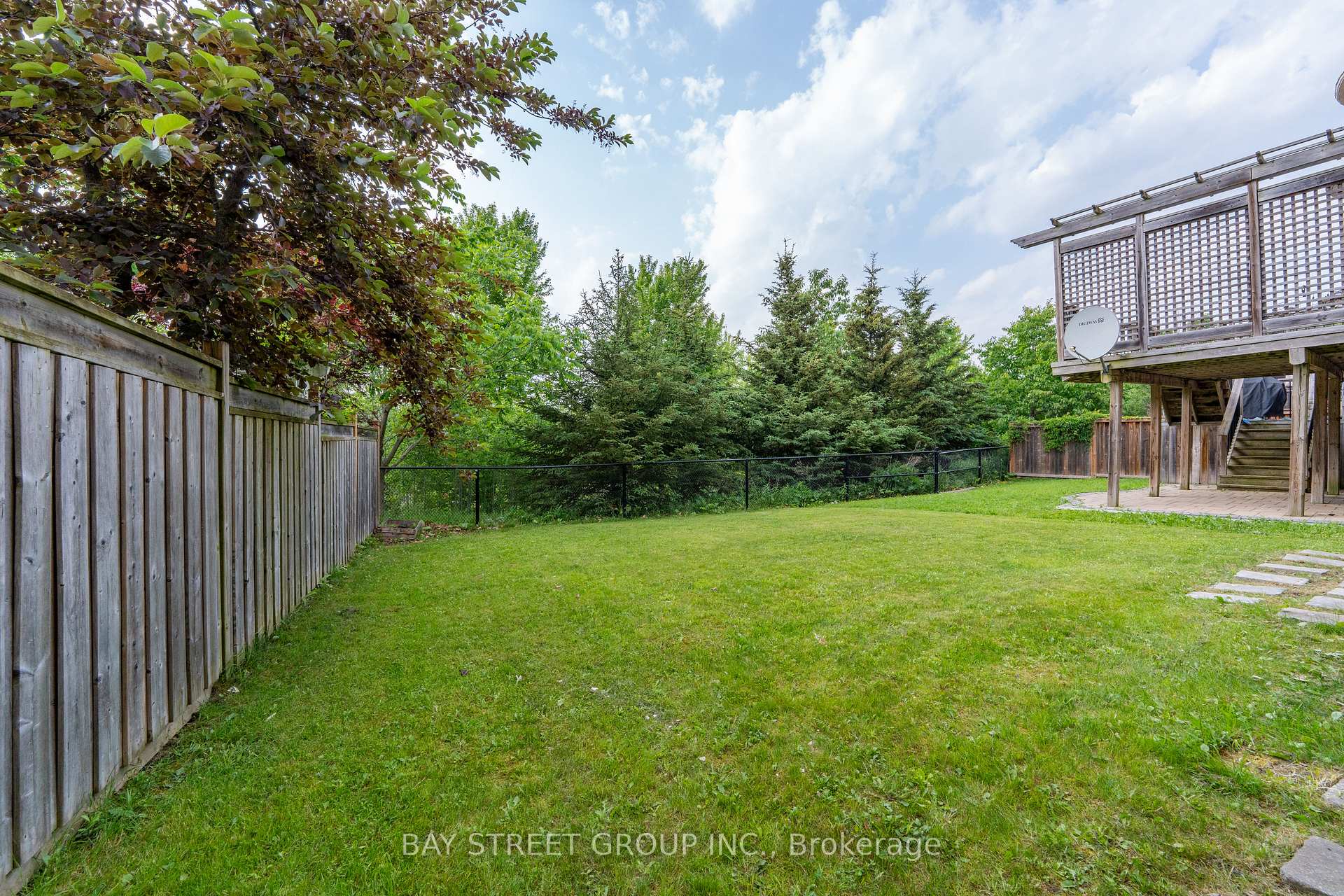 Photo 42 of 243 Zokol Drive, Aurora, Bayview Northeast — HOMEH