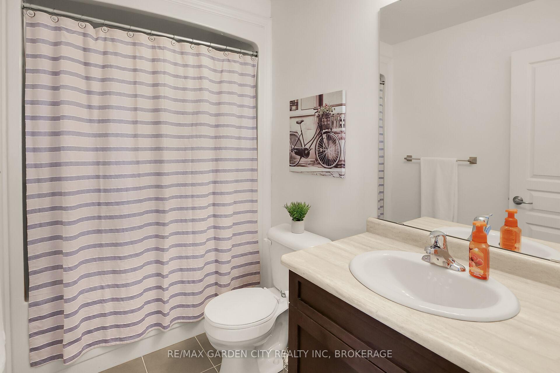 Photo 31 of 36 Silverwood Avenue, Welland, Coyle Creek — HOMEH