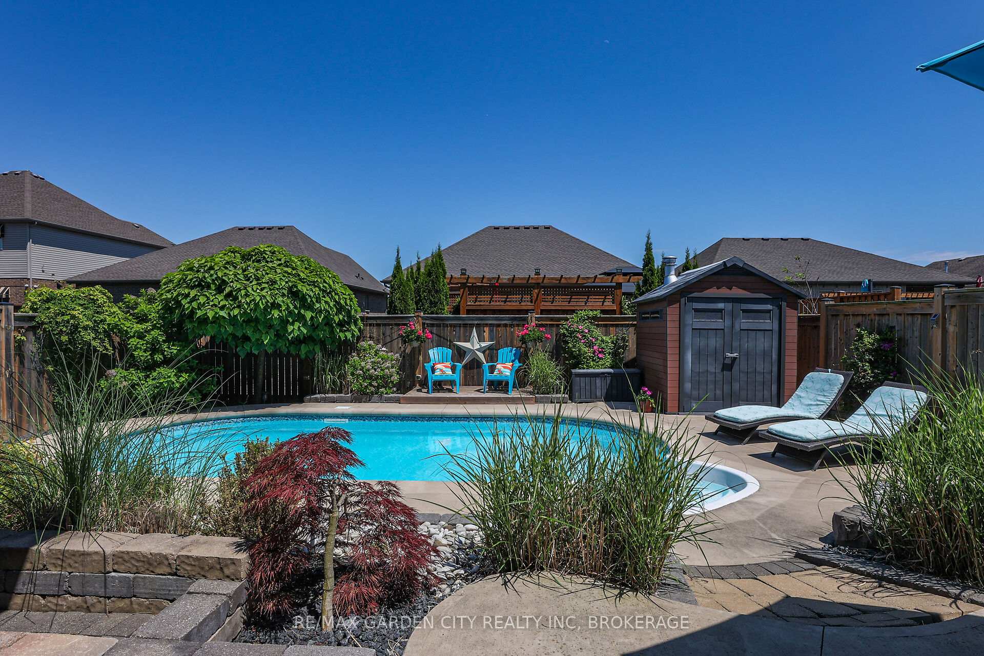 Photo 39 of 36 Silverwood Avenue, Welland, Coyle Creek — HOMEH