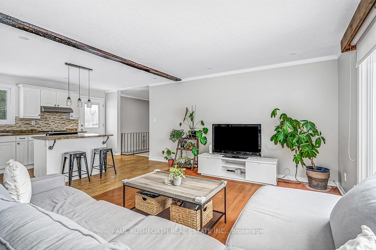 Photo 4 of 1875 Farwel Street, Ottawa, Vars Village — HOMEH