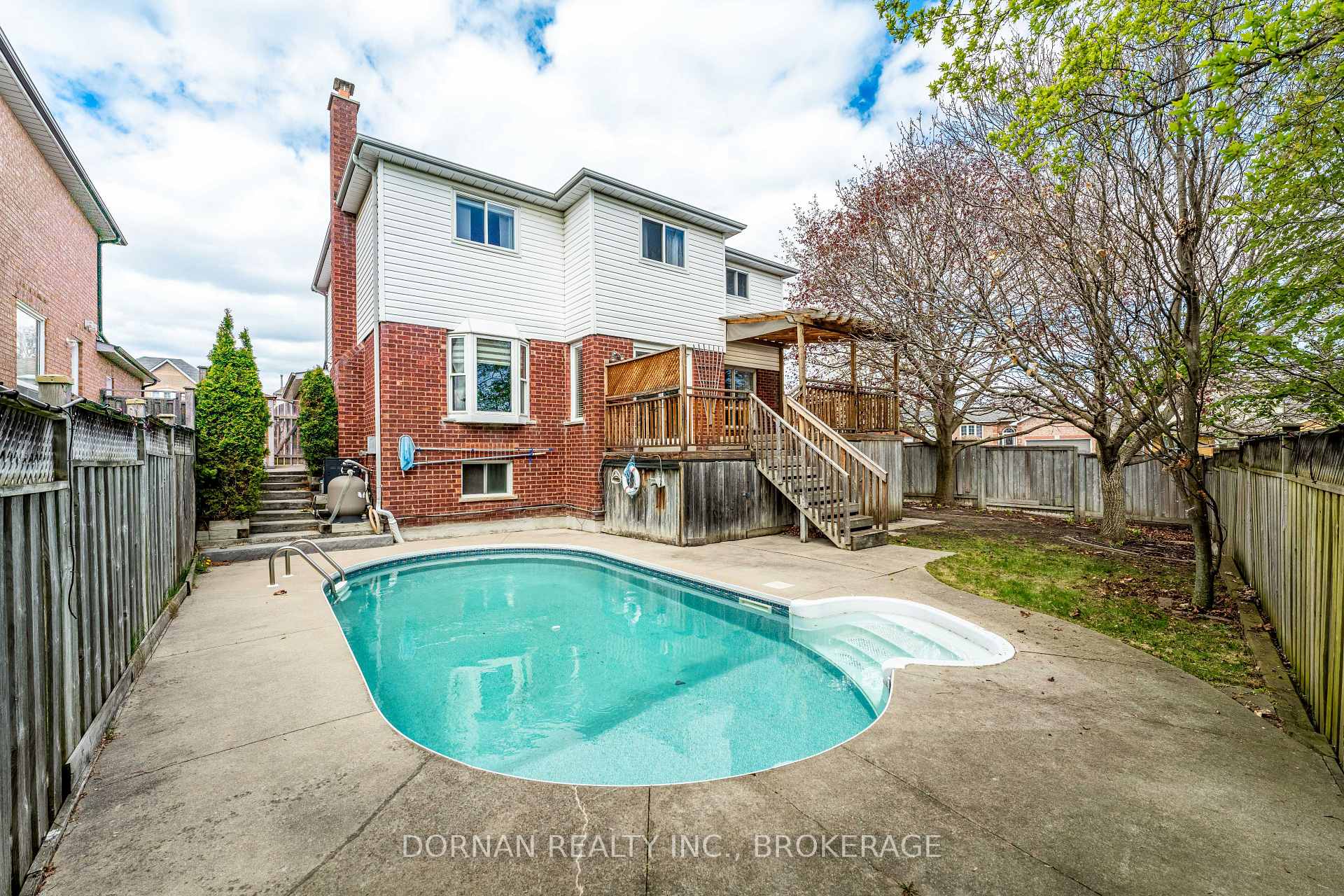 Photo 4 of 885 Corbetts Road, Oshawa, Pinecrest — HOMEH