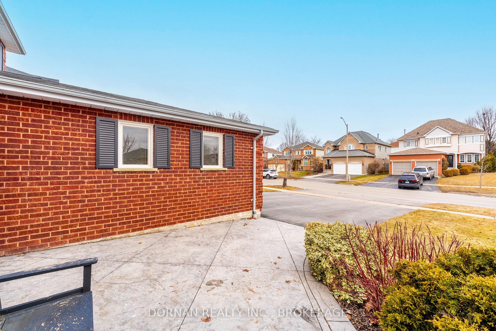 Photo 5 of 885 Corbetts Road, Oshawa, Pinecrest — HOMEH