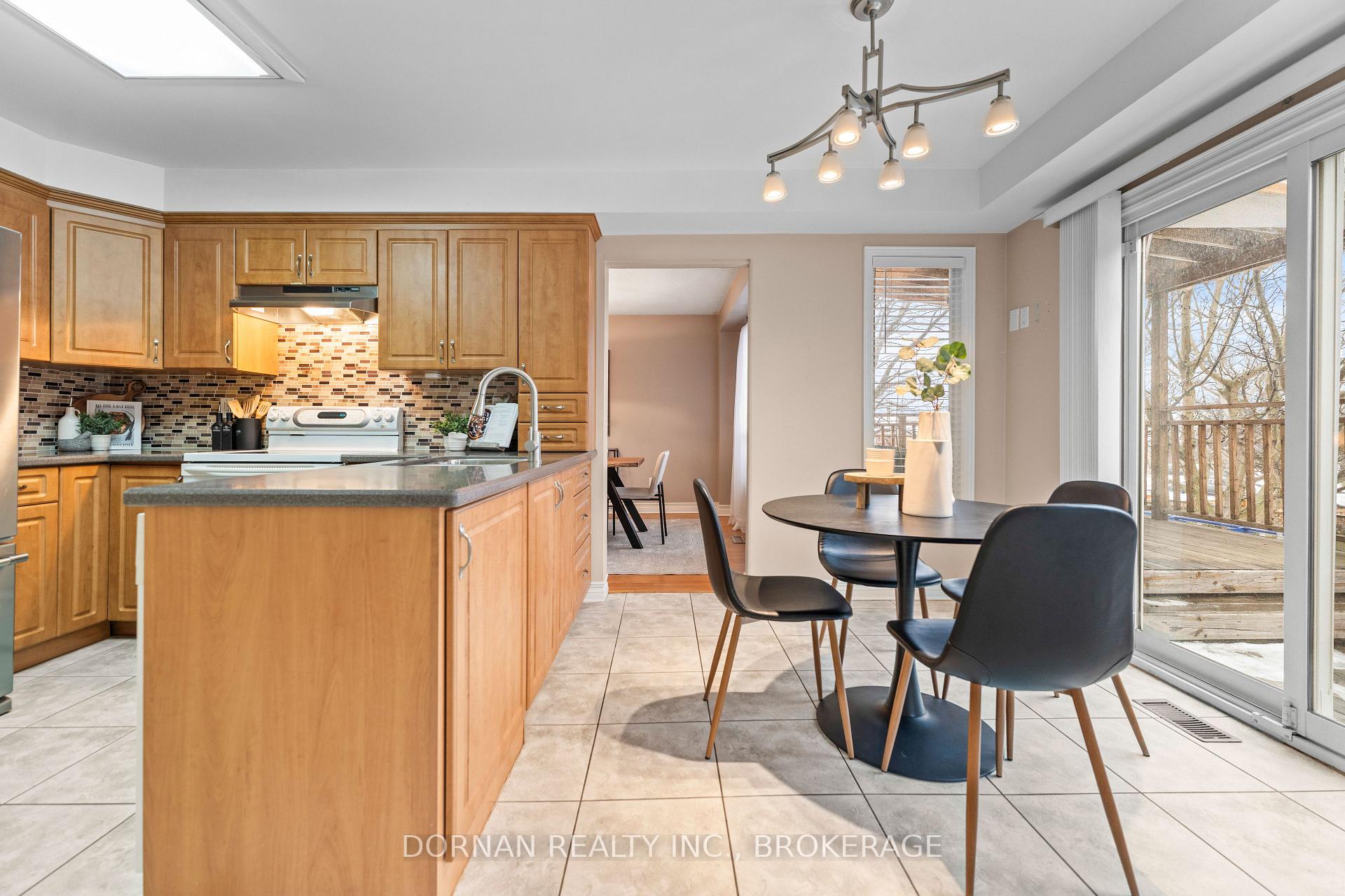 Photo 14 of 885 Corbetts Road, Oshawa, Pinecrest — HOMEH