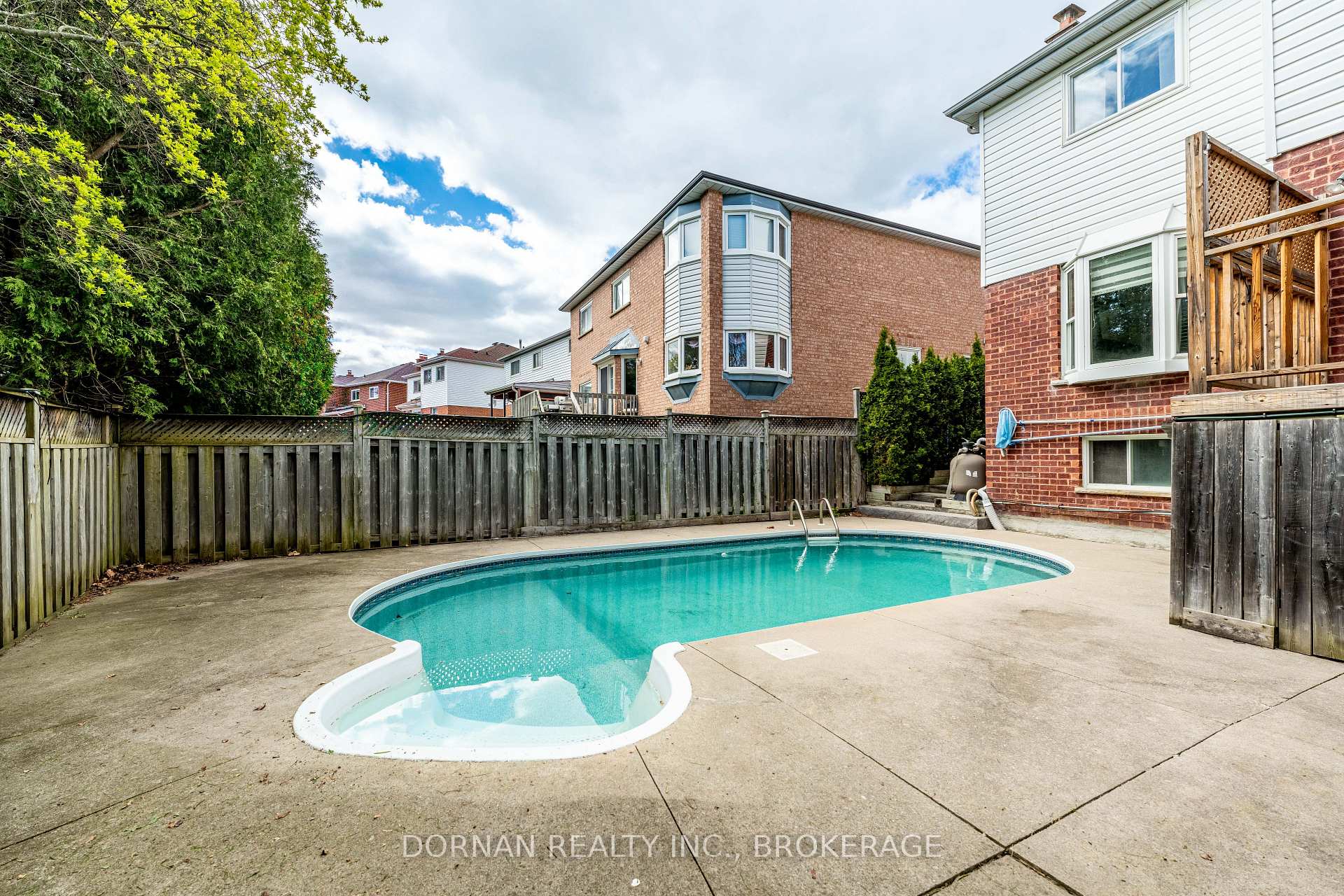 Photo 36 of 885 Corbetts Road, Oshawa, Pinecrest — HOMEH