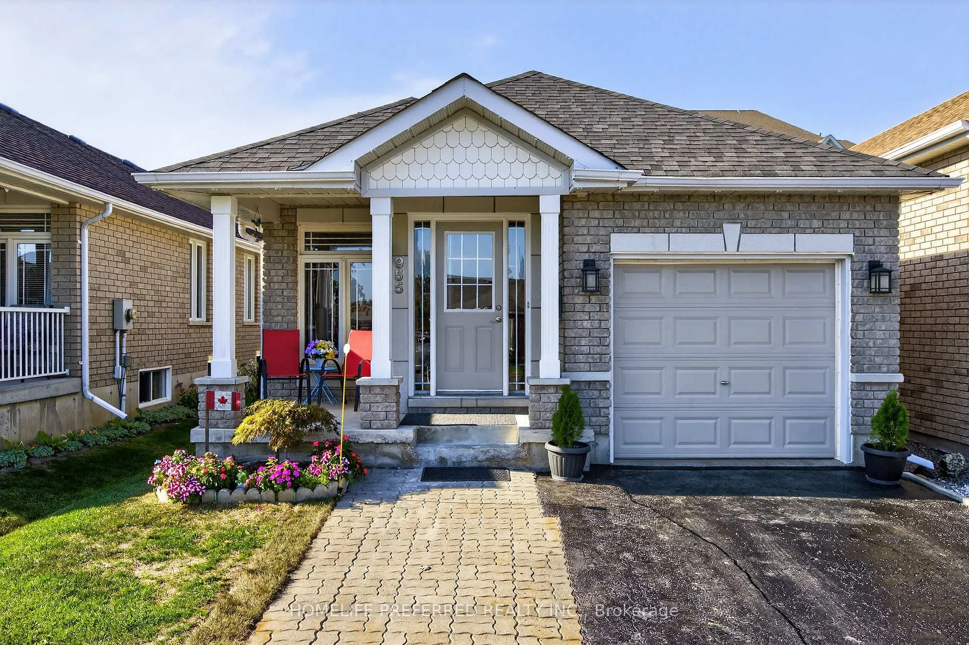 Photo 2 of 955 Ralphson Crescent, Peterborough, Otonabee Ward 1 — HOMEH