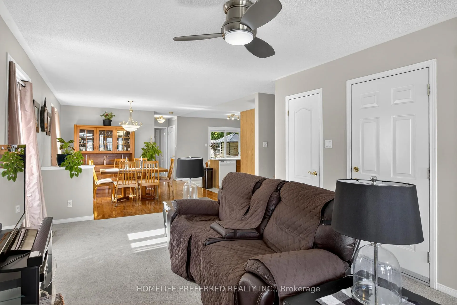 Photo 10 of 955 Ralphson Crescent, Peterborough, Otonabee Ward 1 — HOMEH