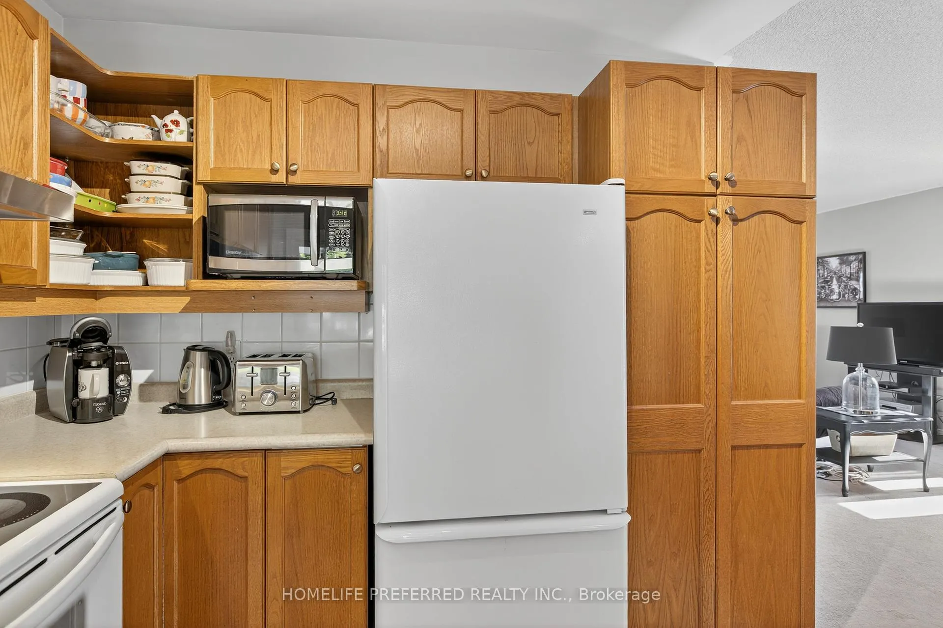 Photo 18 of 955 Ralphson Crescent, Peterborough, Otonabee Ward 1 — HOMEH