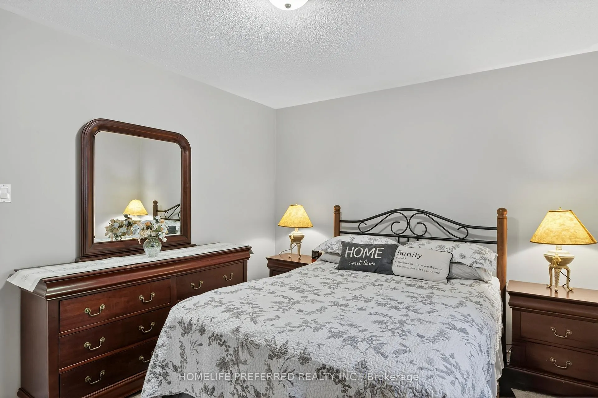 Photo 22 of 955 Ralphson Crescent, Peterborough, Otonabee Ward 1 — HOMEH
