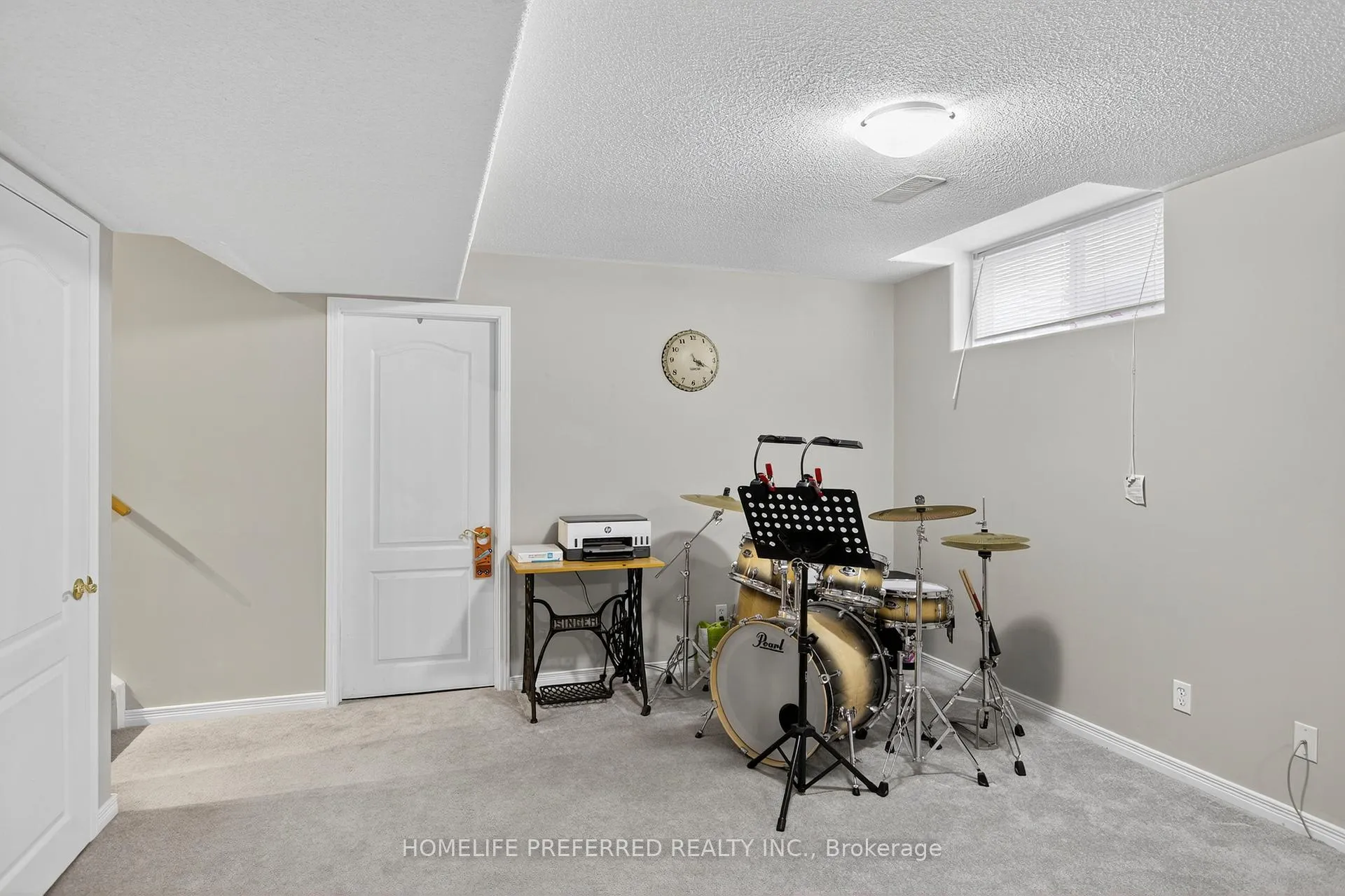 Photo 27 of 955 Ralphson Crescent, Peterborough, Otonabee Ward 1 — HOMEH
