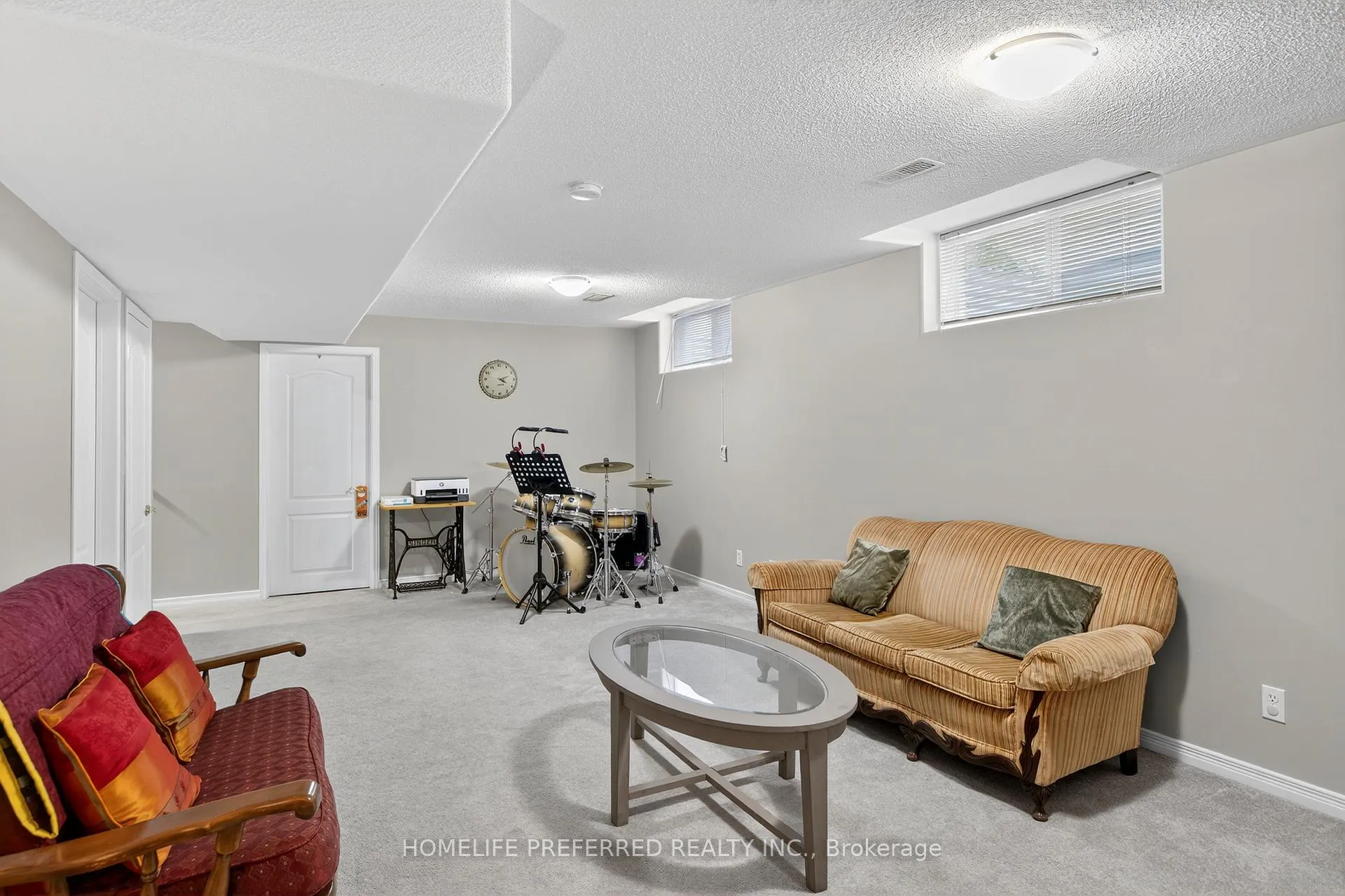 Photo 30 of 955 Ralphson Crescent, Peterborough, Otonabee Ward 1 — HOMEH