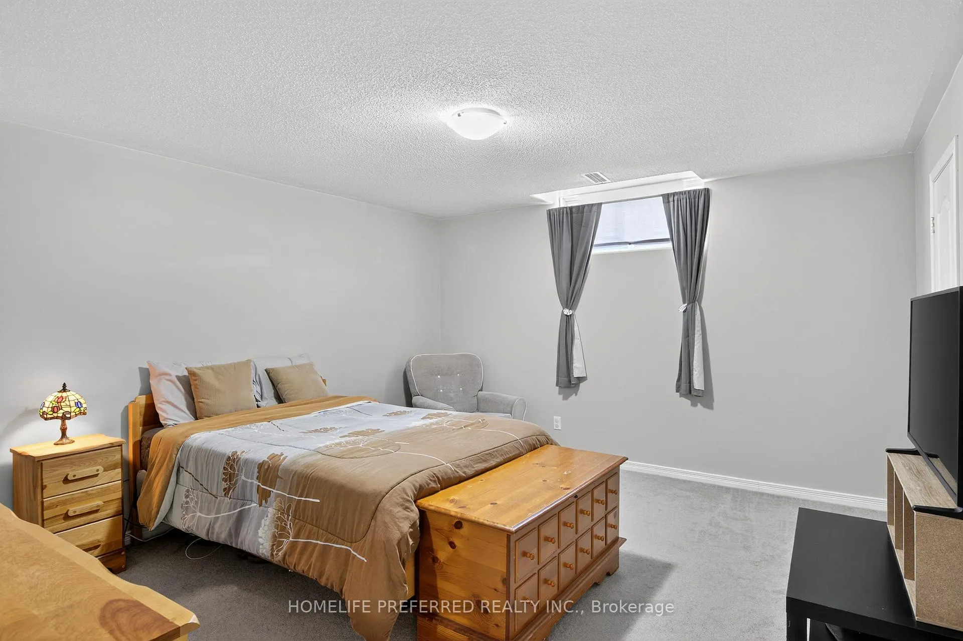 Photo 31 of 955 Ralphson Crescent, Peterborough, Otonabee Ward 1 — HOMEH