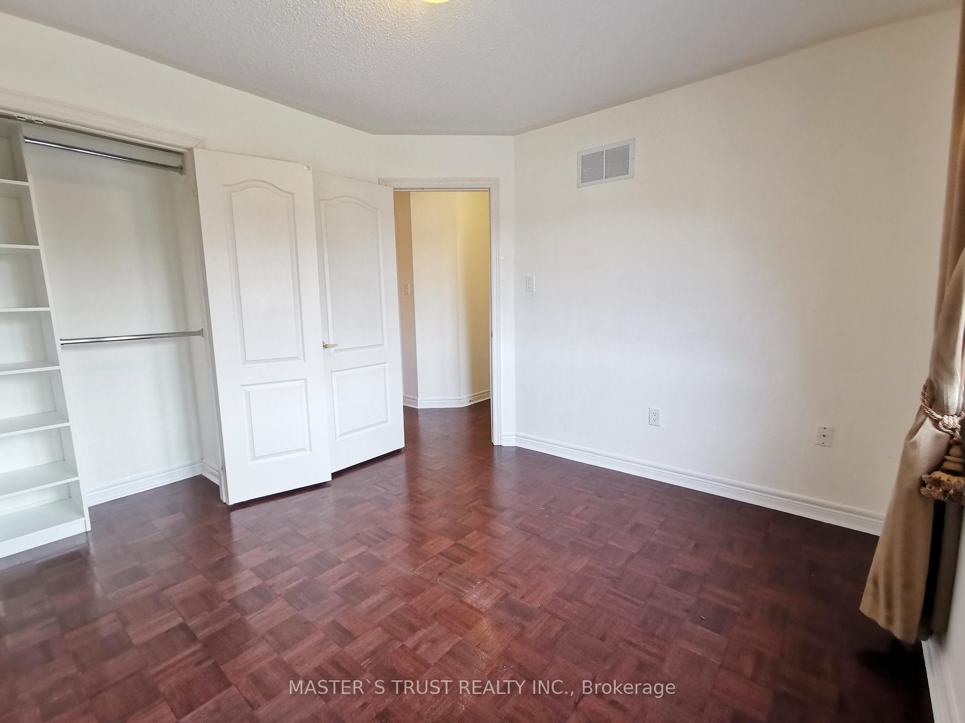 Photo 27 of 47 Mosswood Road, Vaughan, Patterson — HOMEH