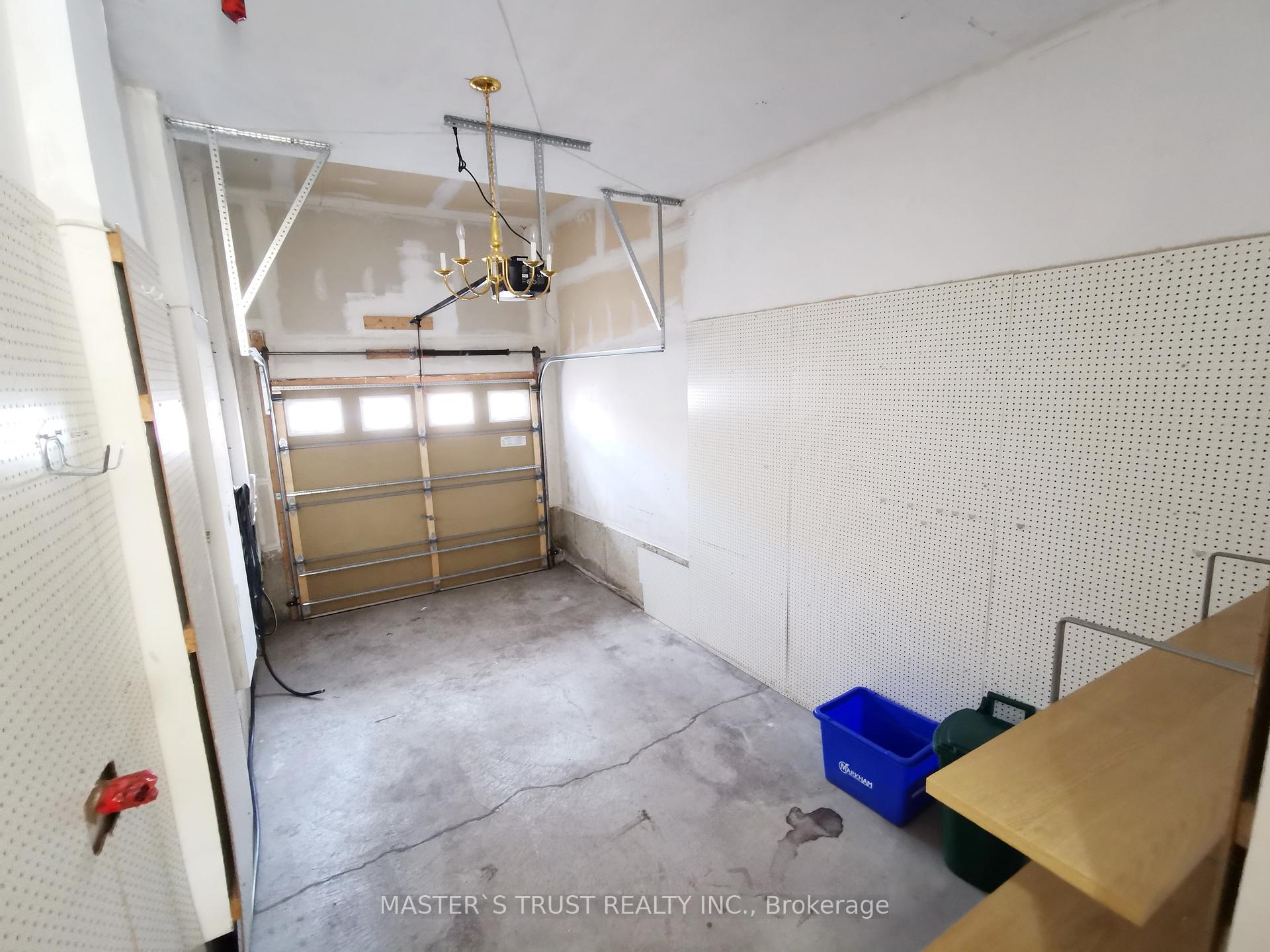 Photo 30 of 47 Mosswood Road, Vaughan, Patterson — HOMEH