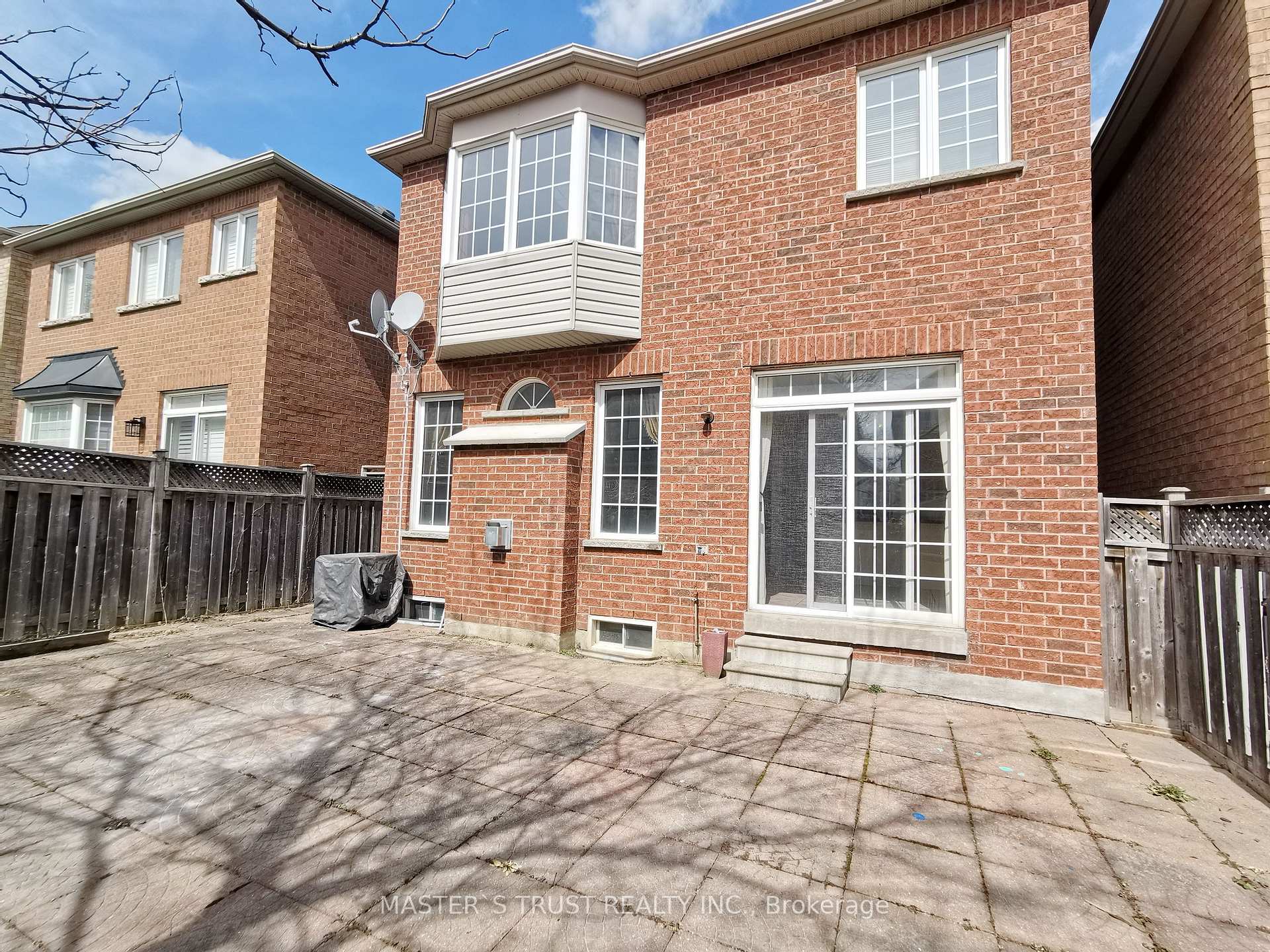Photo 31 of 47 Mosswood Road, Vaughan, Patterson — HOMEH