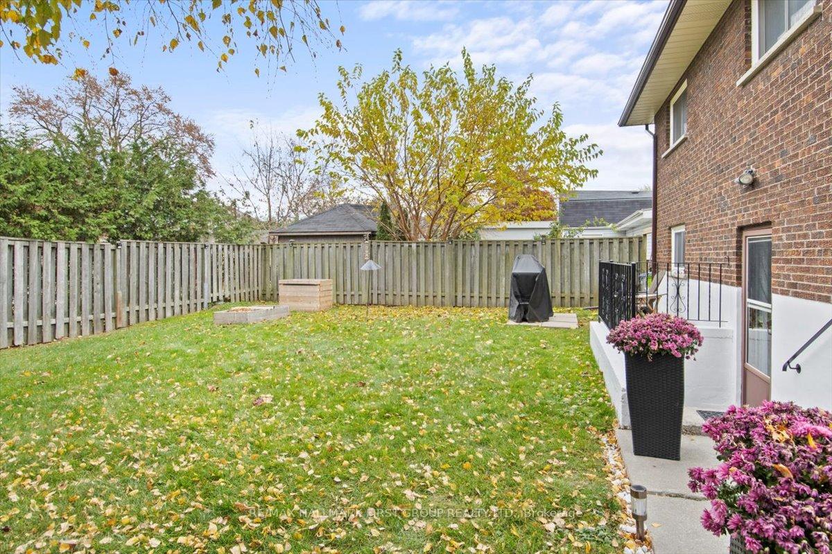 Photo 6 of 733 Victory Drive, Pickering, West Shore — HOMEH