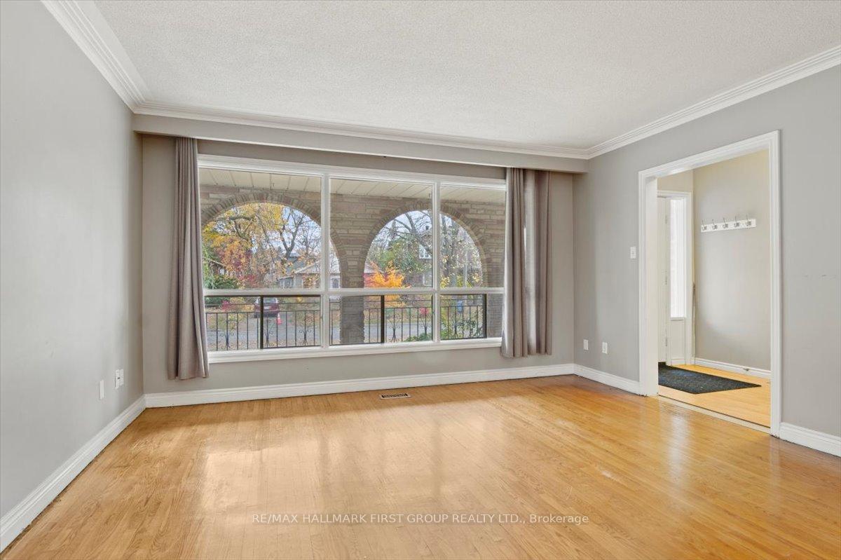 Photo 9 of 733 Victory Drive, Pickering, West Shore — HOMEH