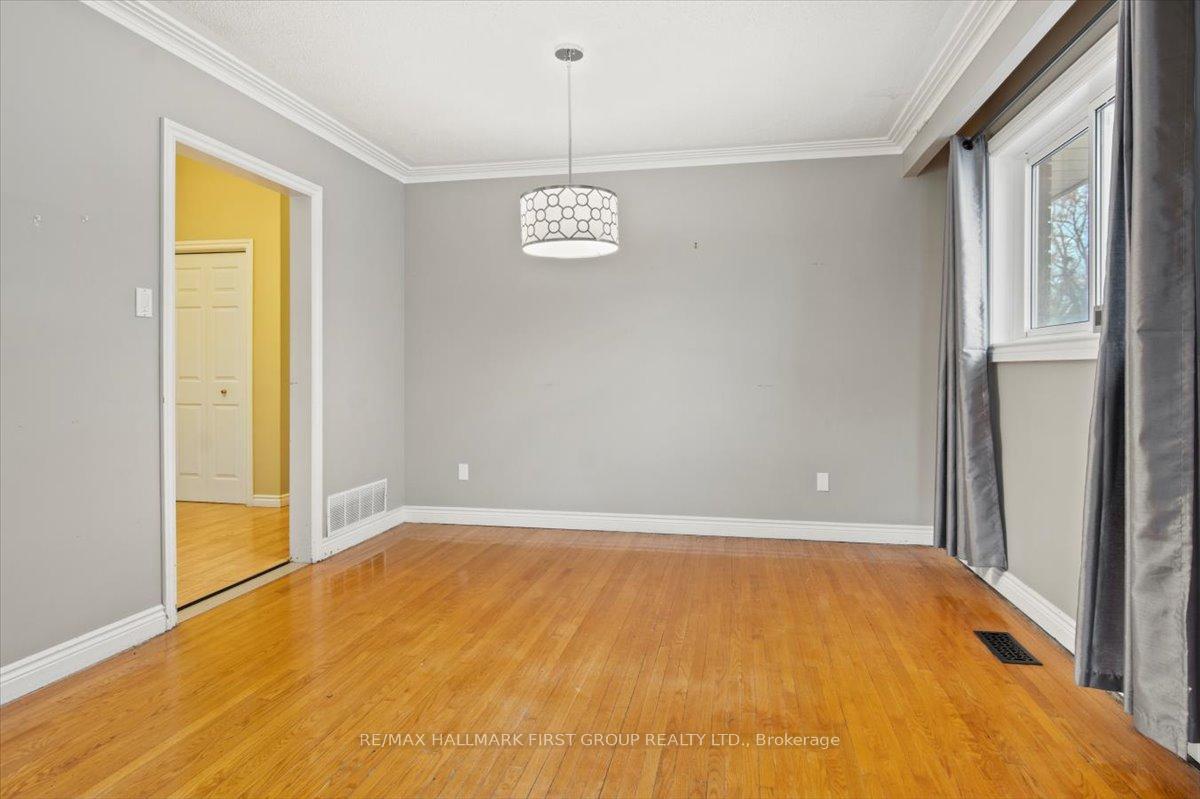 Photo 12 of 733 Victory Drive, Pickering, West Shore — HOMEH