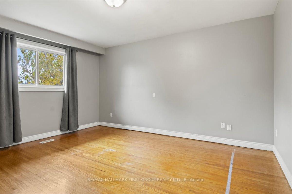 Photo 16 of 733 Victory Drive, Pickering, West Shore — HOMEH