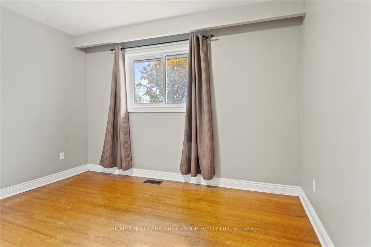 Photo 18 of 733 Victory Drive, Pickering, West Shore — HOMEH