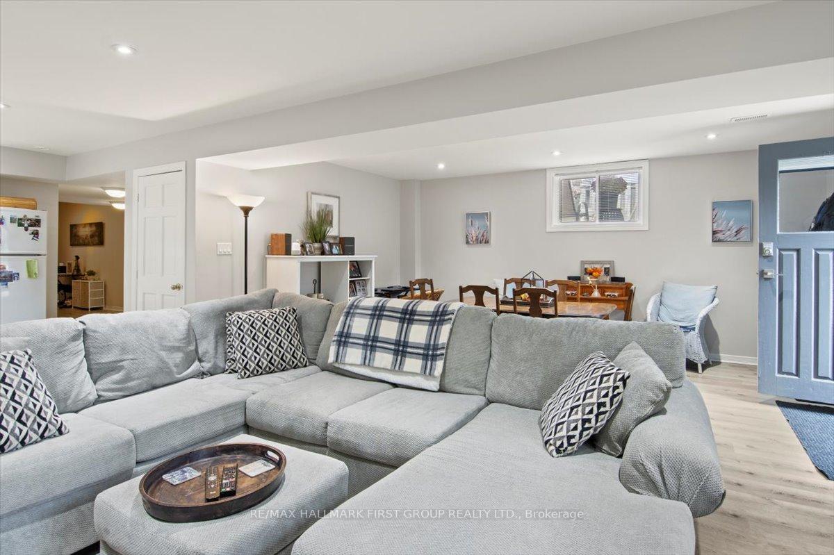 Photo 25 of 733 Victory Drive, Pickering, West Shore — HOMEH
