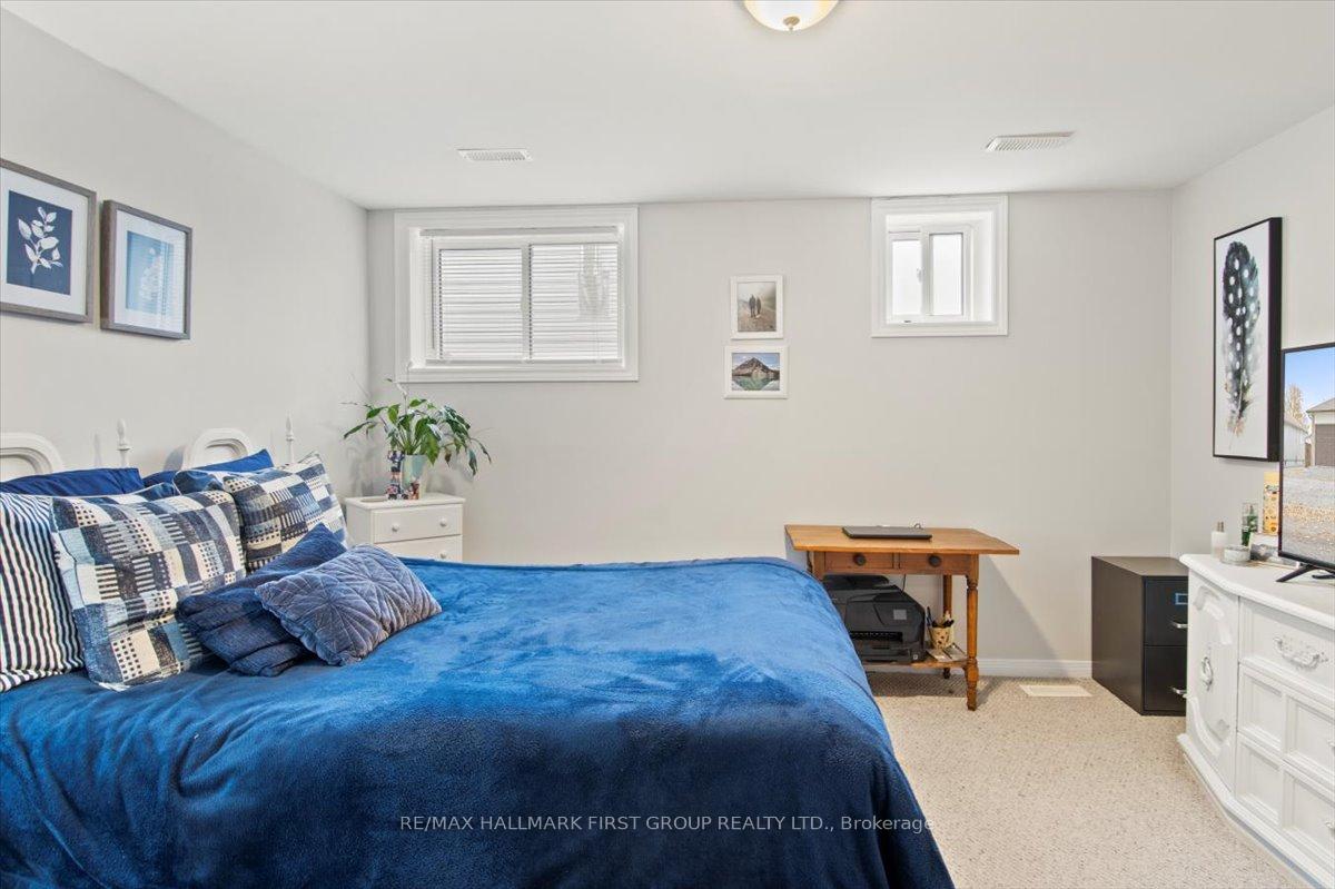 Photo 29 of 733 Victory Drive, Pickering, West Shore — HOMEH
