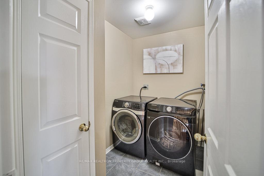 Photo 20 of 950 Taggart Crescent, Oshawa, Pinecrest — HOMEH
