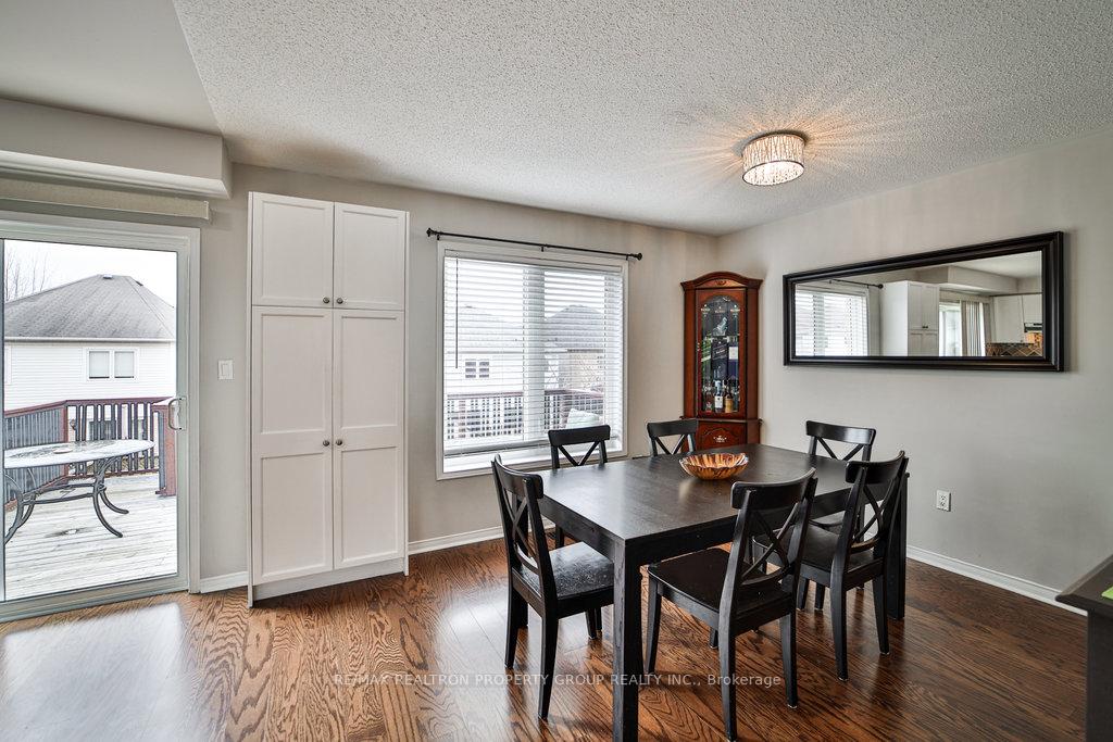 Photo 24 of 950 Taggart Crescent, Oshawa, Pinecrest — HOMEH
