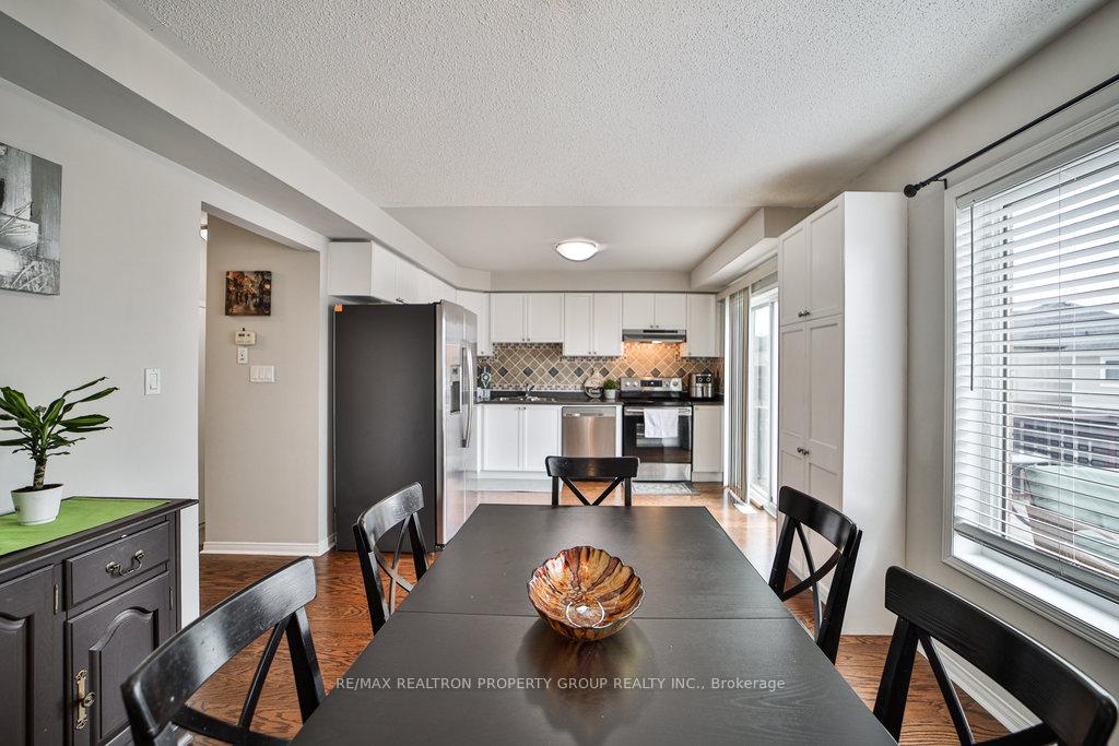 Photo 26 of 950 Taggart Crescent, Oshawa, Pinecrest — HOMEH