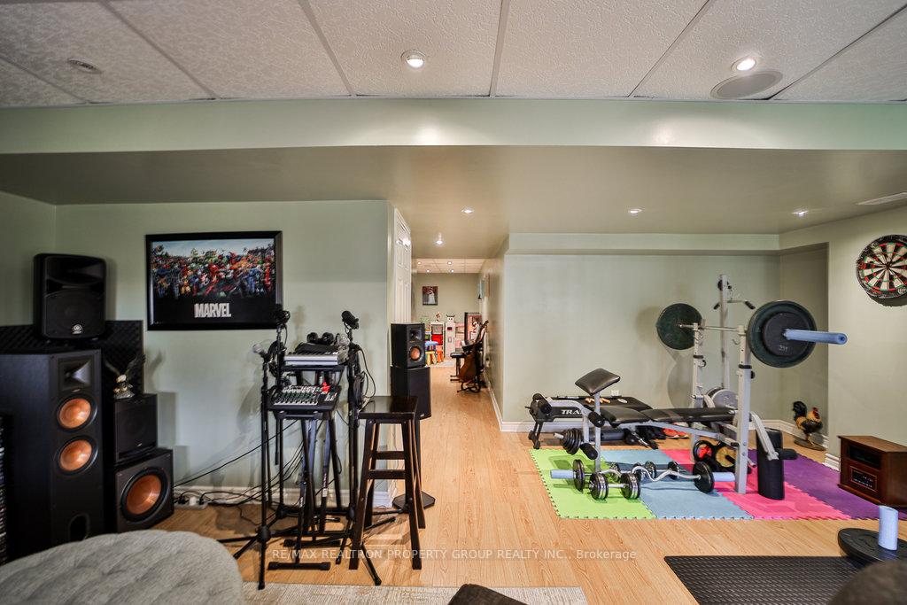 Photo 34 of 950 Taggart Crescent, Oshawa, Pinecrest — HOMEH