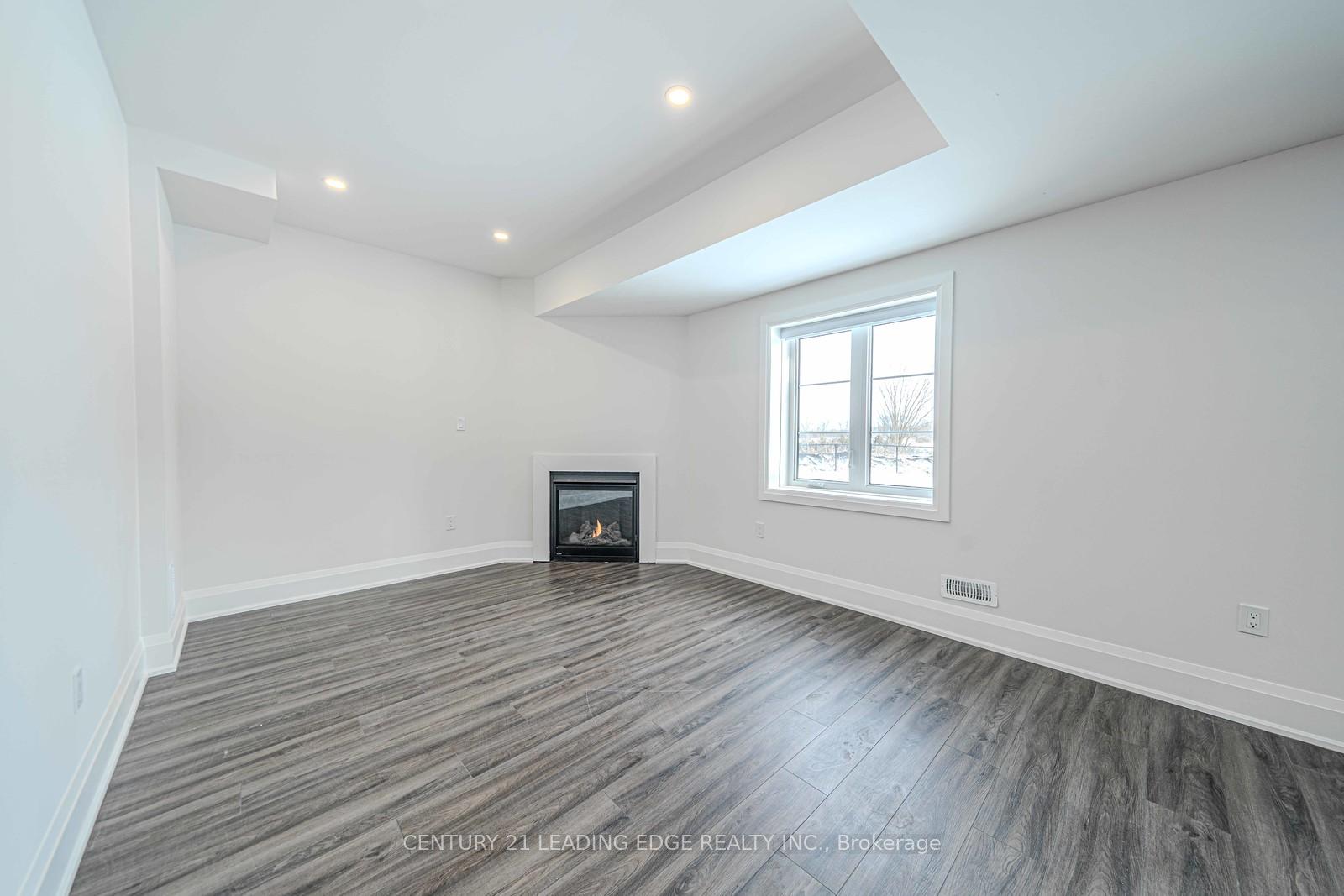 Photo 5 of 523 Kleinburg Summit Way, Vaughan, Kleinburg — HOMEH