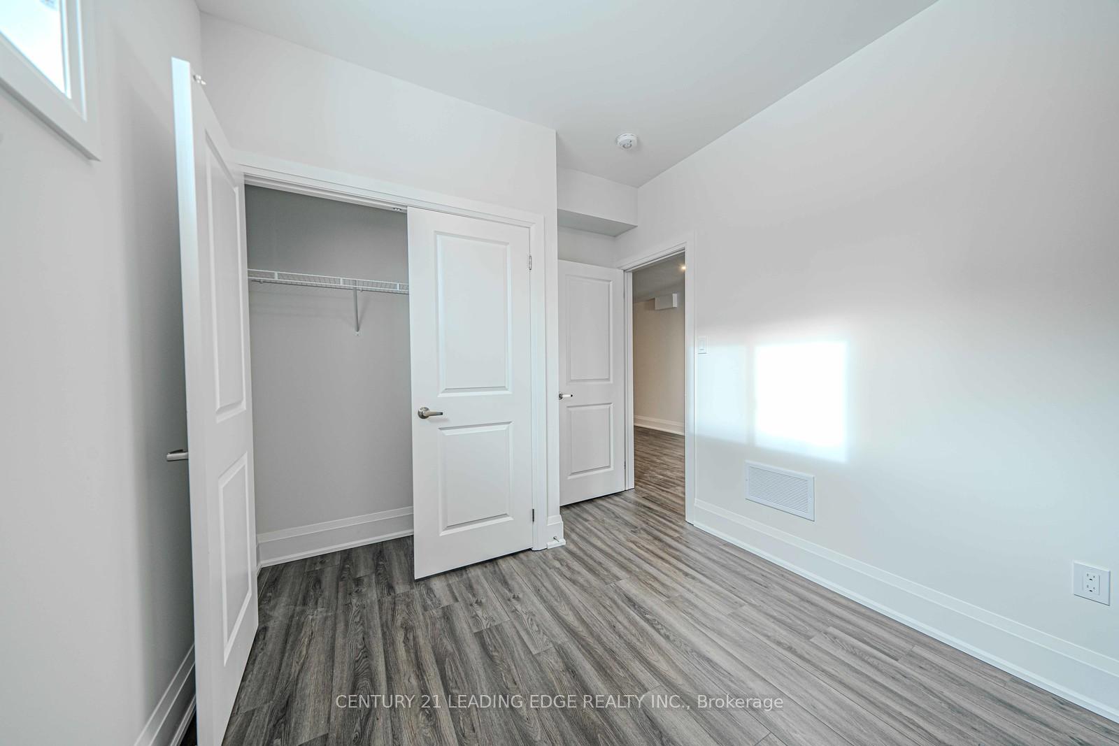 Photo 14 of 523 Kleinburg Summit Way, Vaughan, Kleinburg — HOMEH