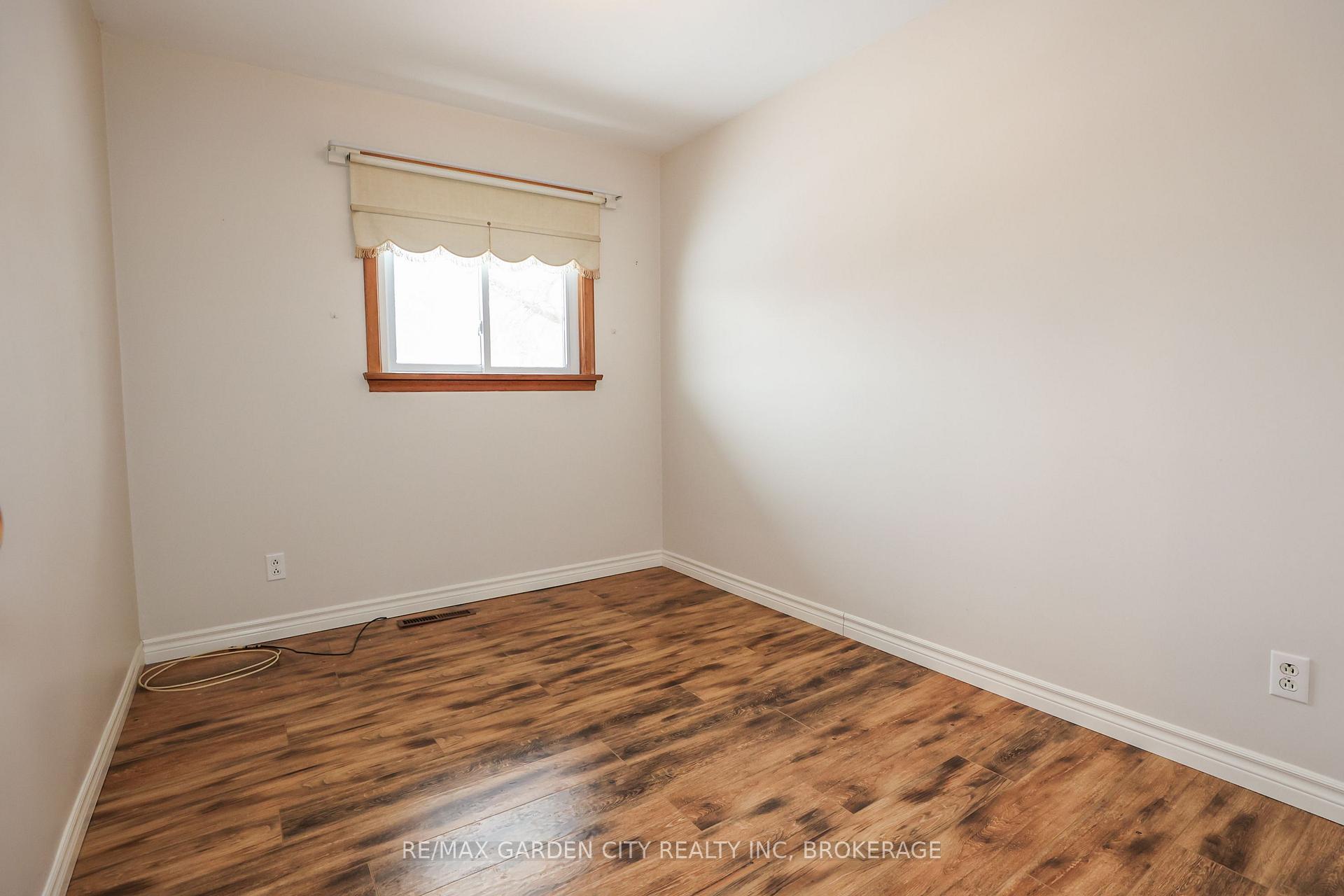Photo 22 of 32 Sauer Avenue, Welland, Lincoln/Crowland — HOMEH