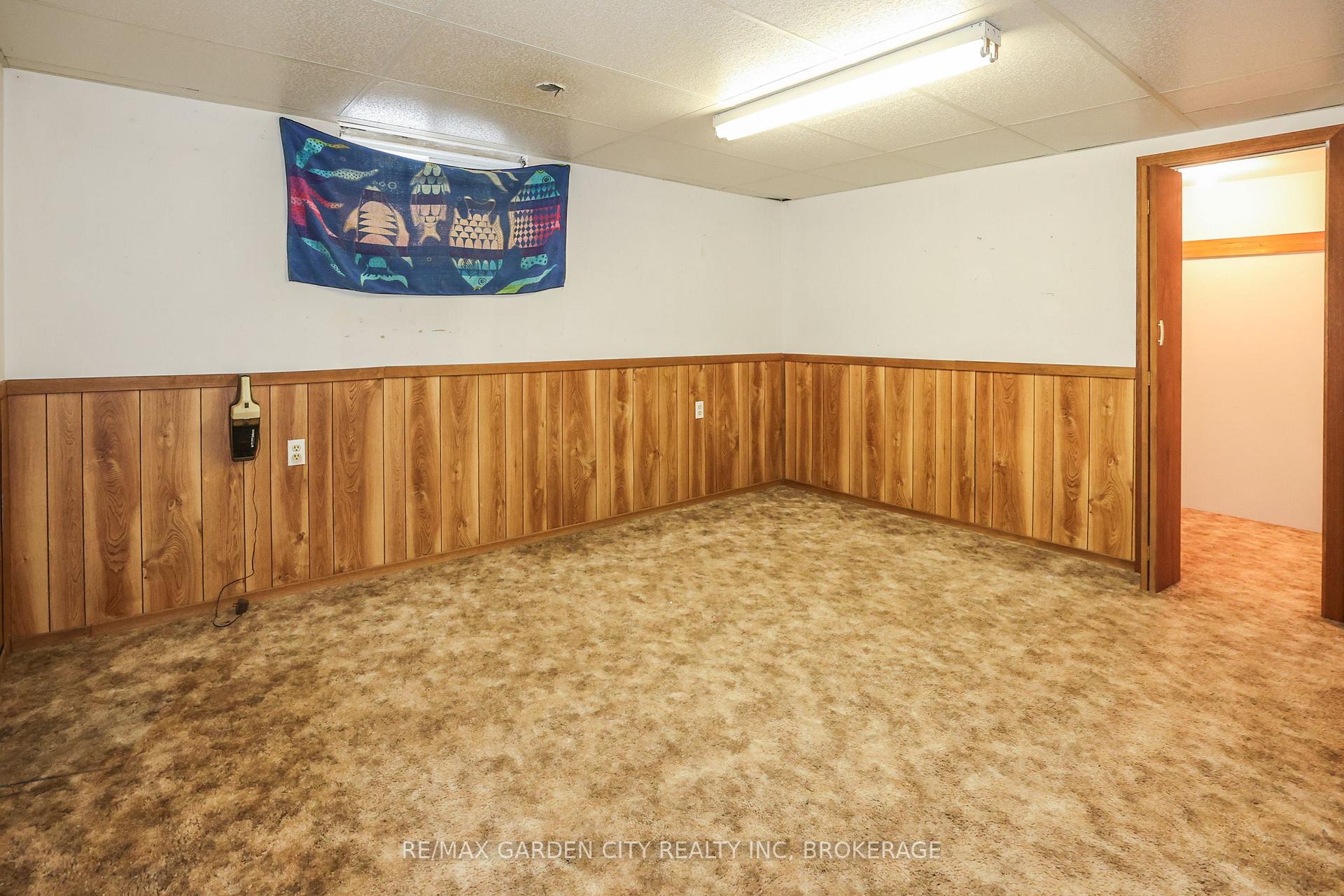 Photo 28 of 32 Sauer Avenue, Welland, Lincoln/Crowland — HOMEH