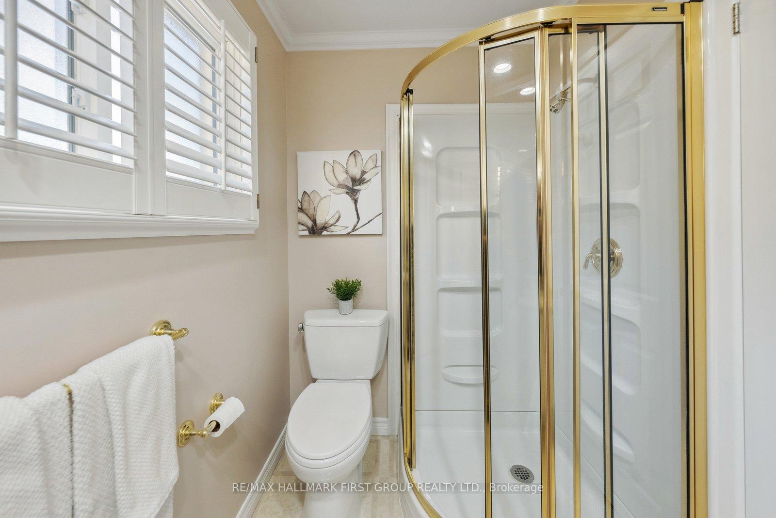Photo 23 of 1974 Spruce Hill Road, Pickering, Dunbarton — HOMEH