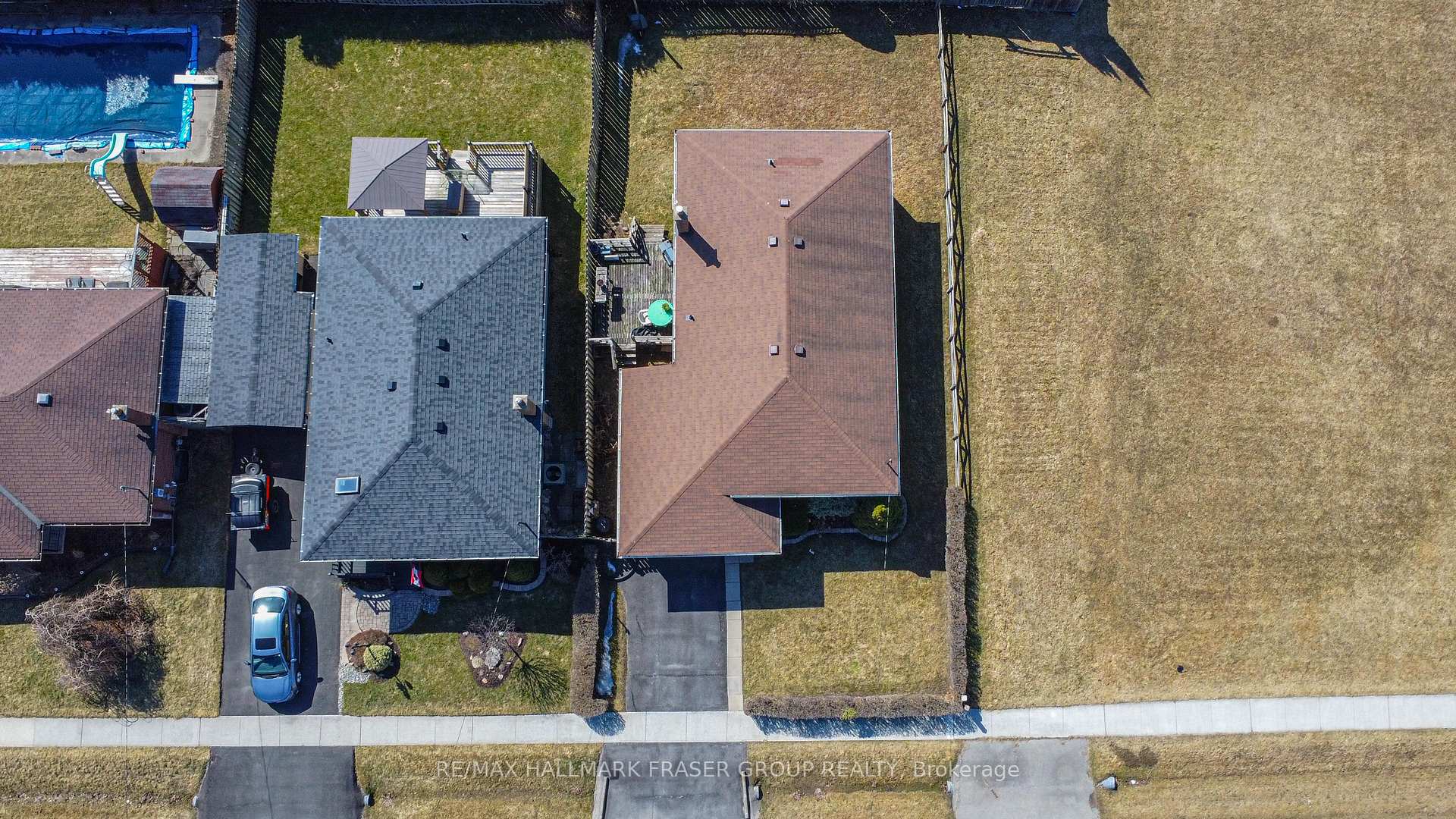 Photo 3 of 1014 Walton Boulevard, Whitby, Williamsburg — HOMEH