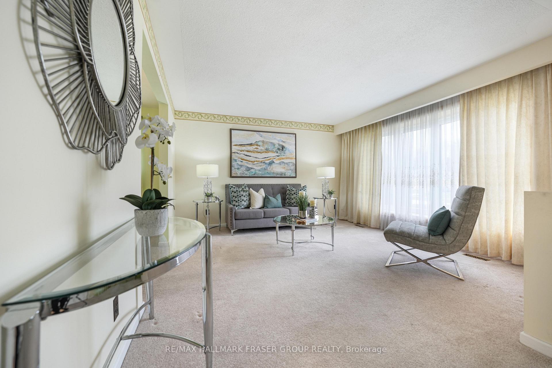 Photo 4 of 1014 Walton Boulevard, Whitby, Williamsburg — HOMEH